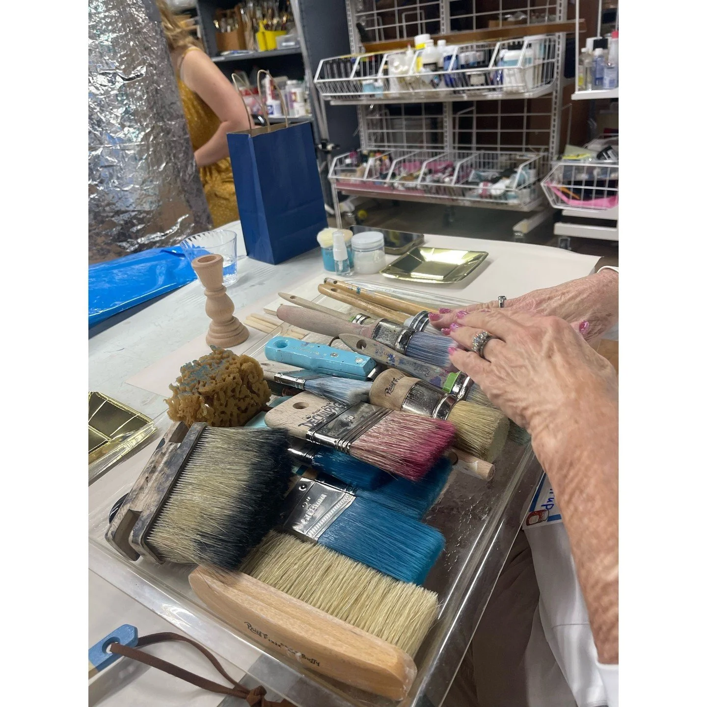 🎨 Last Friday, we had the privilege of attending ✨ Piccalilli ✨ at the Parkersburg Arts Center!
We learned so much-- not only from the thoughtfully curated workshops, but from chatting with other artists and arts organizations. From Telling Your S