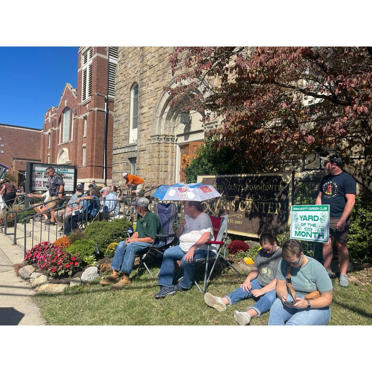 🍁Mountain State Forest Festival🍁 ✨ photo dump ✨
What a joyous week! We so enjoyed welcoming visitors to explore the art in both galleries, catching up with old friends and making new ones!
Thank you to our dedicated volunteers, board members, an