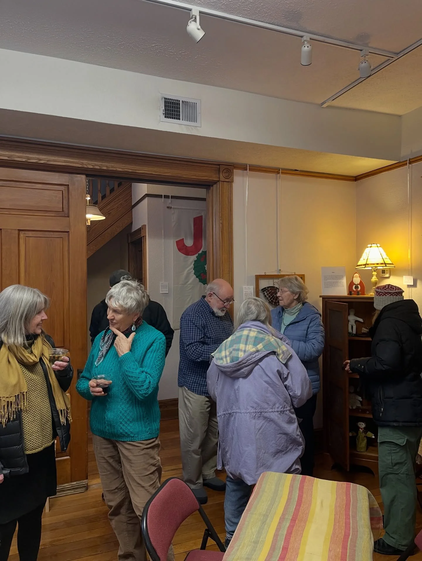 Last night was a dream! 😍

Thank you to everyone who braved the frigid cold tempatures &amp; ice covered everything to break your cabin fever! ❄️

Special thanks to our amazing volunteer crew who ensured the food &amp; drinks were delicious, and for