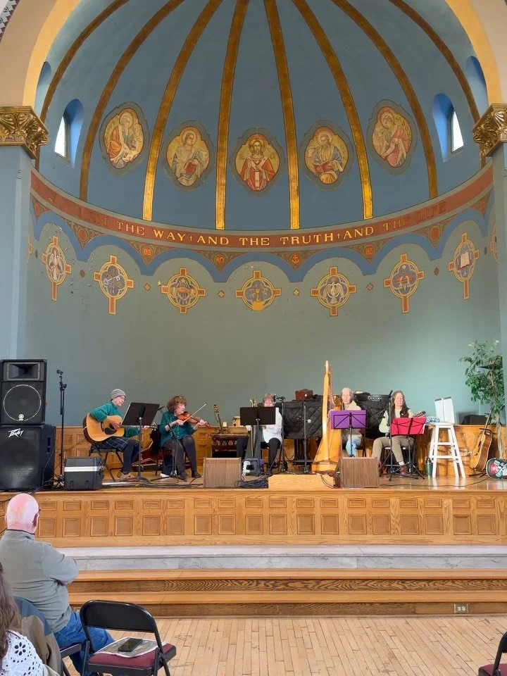 What a magical night of music, community, &amp; celebration! 🤩☘️🎶

Thank you to all of the musicians for making this concert possible! Especially to Leskie Tompkins of Wish Awake for really taking the reigns on this &amp; making it incredible! How 