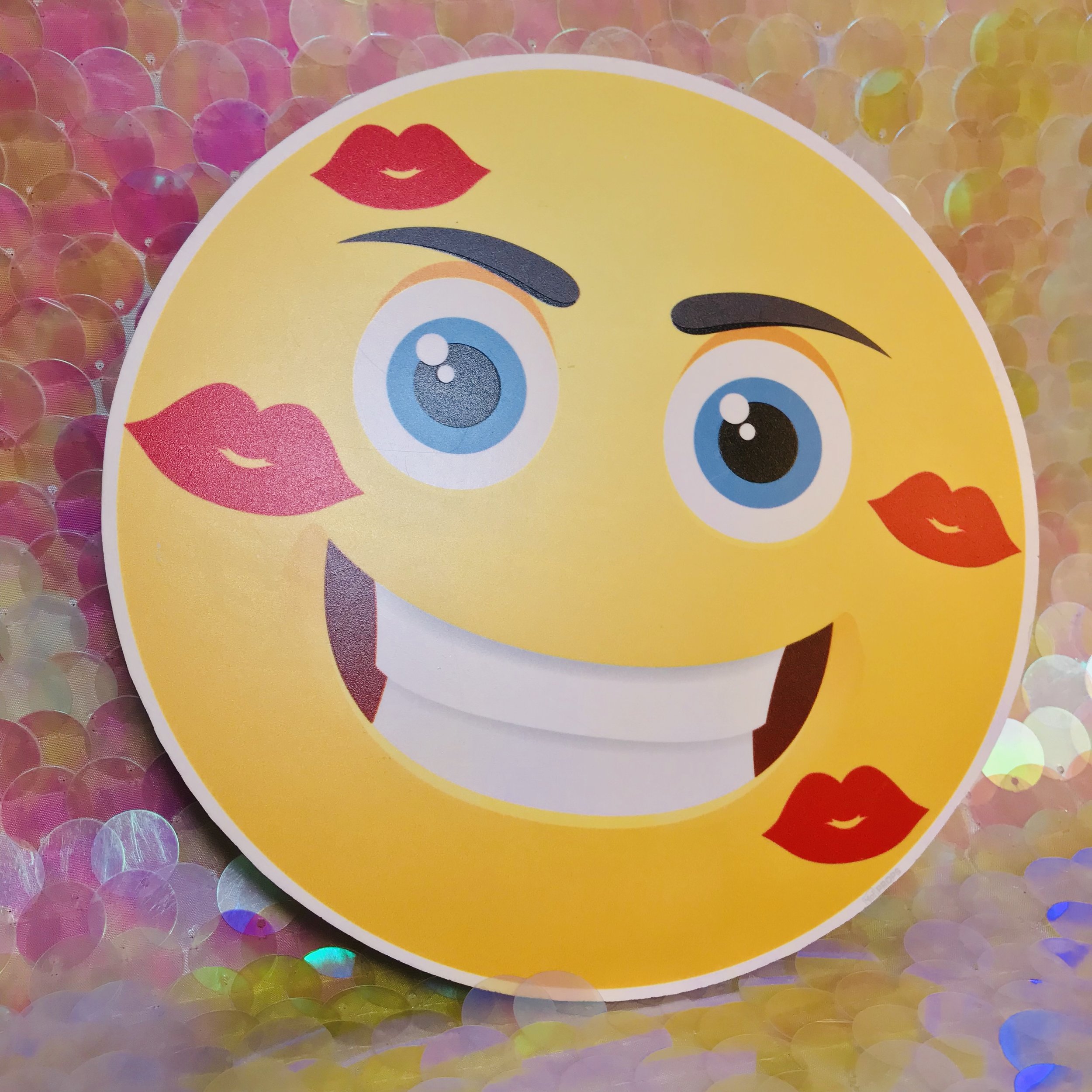 Lips Emoji.jpg