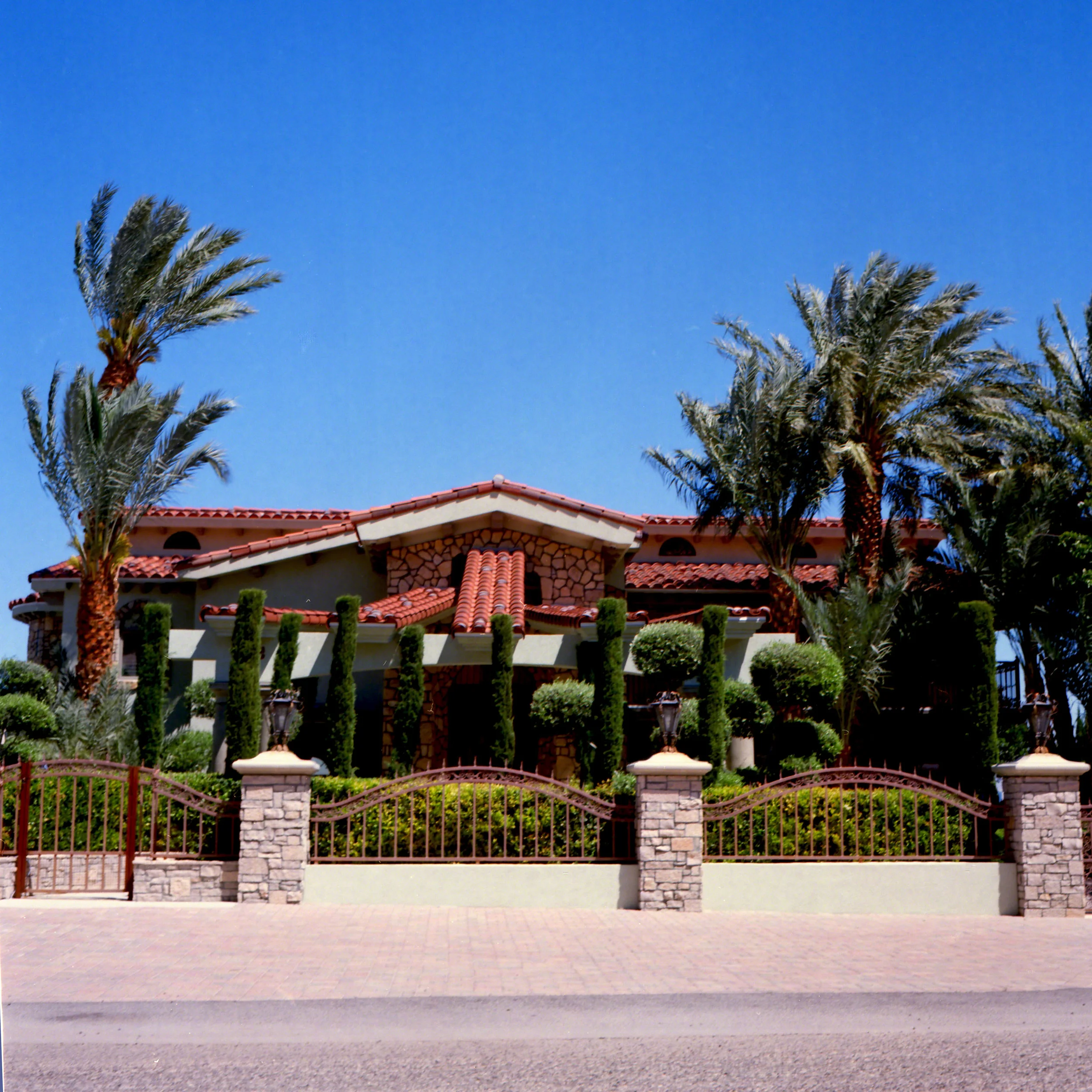 Sunset Manor, Las Vegas, April 26, 2015