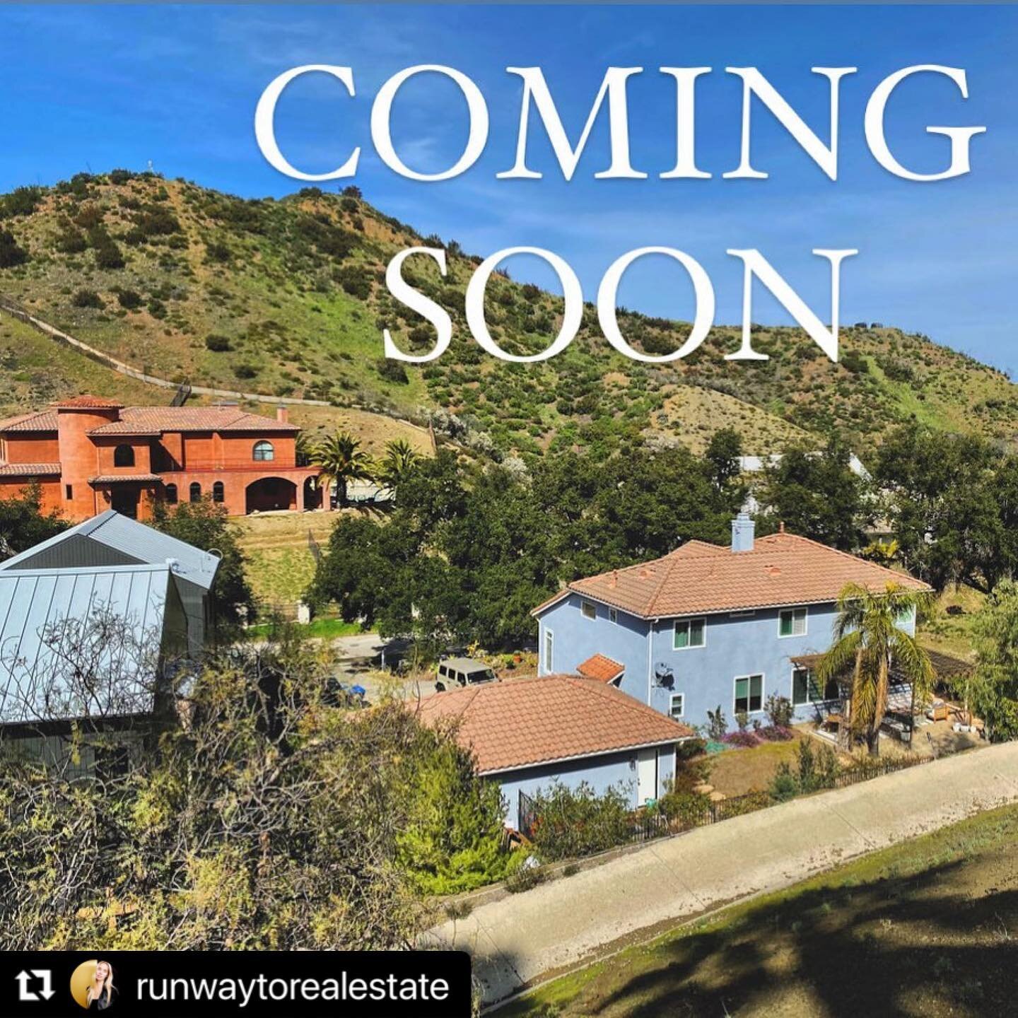 #Repost @runwaytorealestate
・・・
NEW LISTING 🏄&zwj;♀️ 

In the heart of Malibu Wine Country sits this newly reimagined Modern Ranch Home located close to Malibu beaches, hiking trails &amp; 101 freeway. Open floor plan with vaulted ceiling and abunda