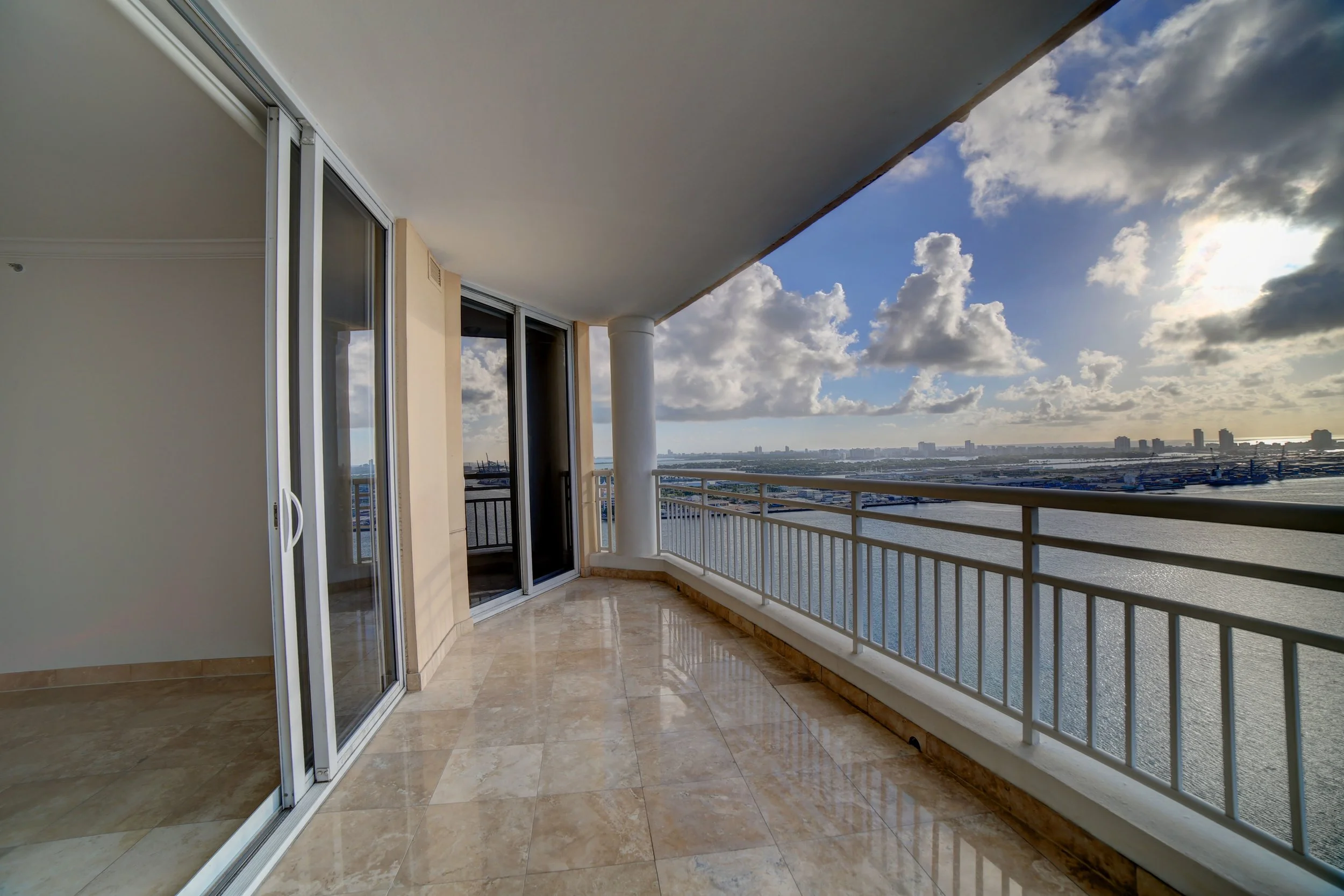view_3.jpg