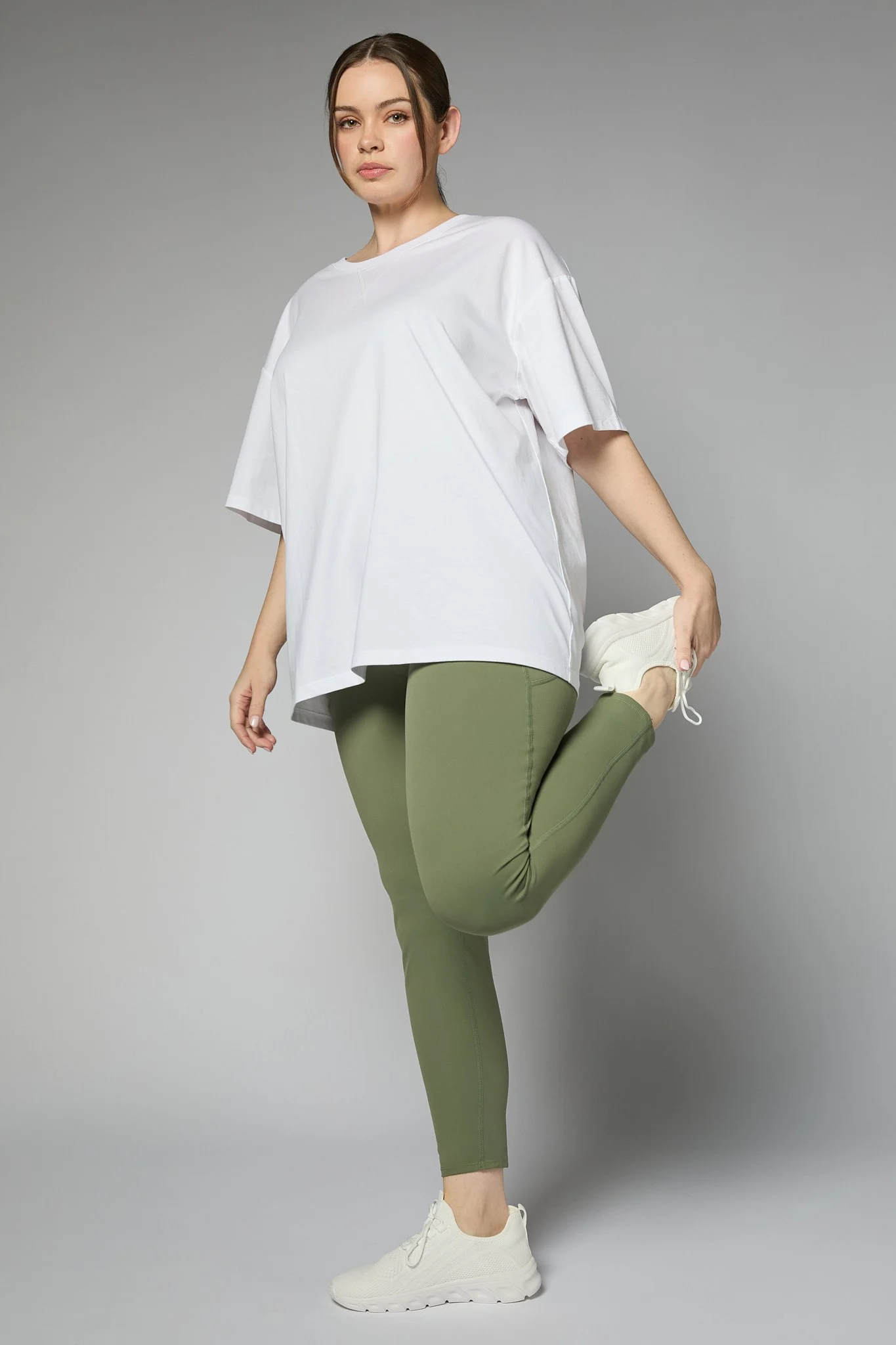 2026.01.06_LOIT2_eCom_9LP0013_OLIVE_4277_2048px.jpg