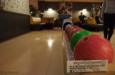 2. MOTORRADSTAMMTISCH