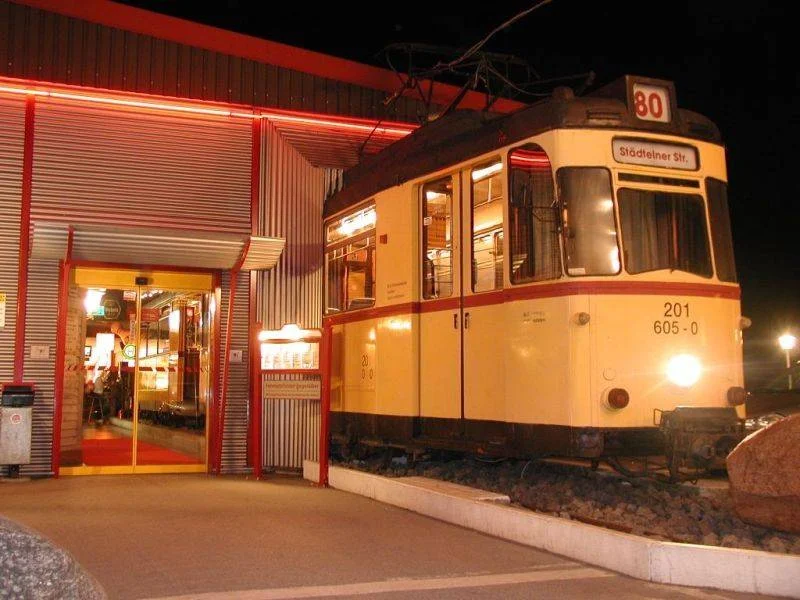 3. WEIHNACHTS-BOWLING