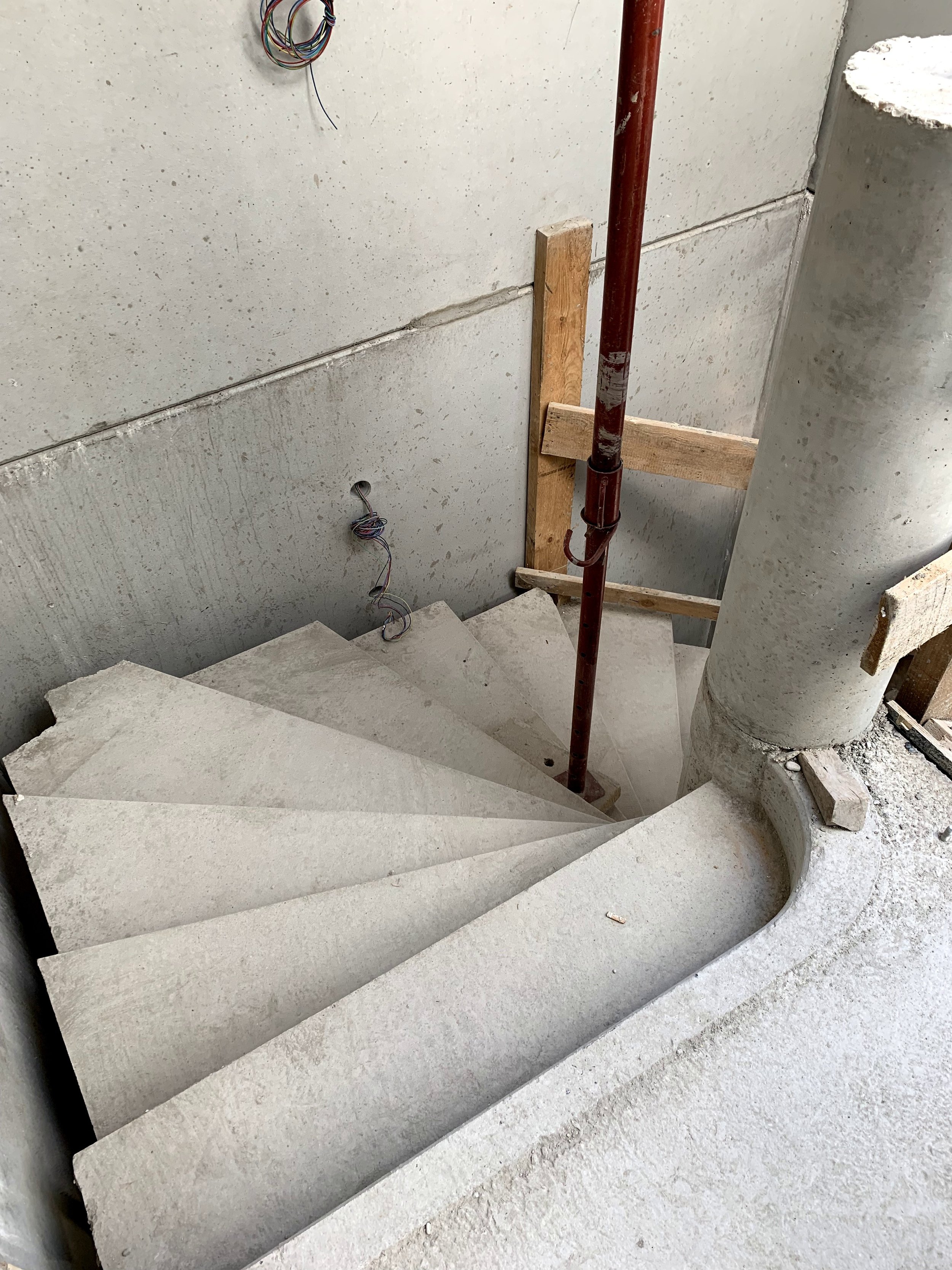 Escalier de secours en place