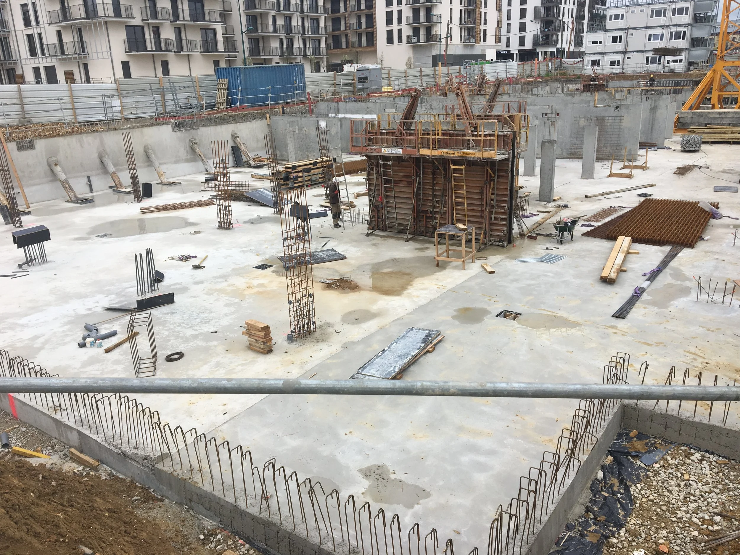 Réalisation des voiles en béton banché du sous sol