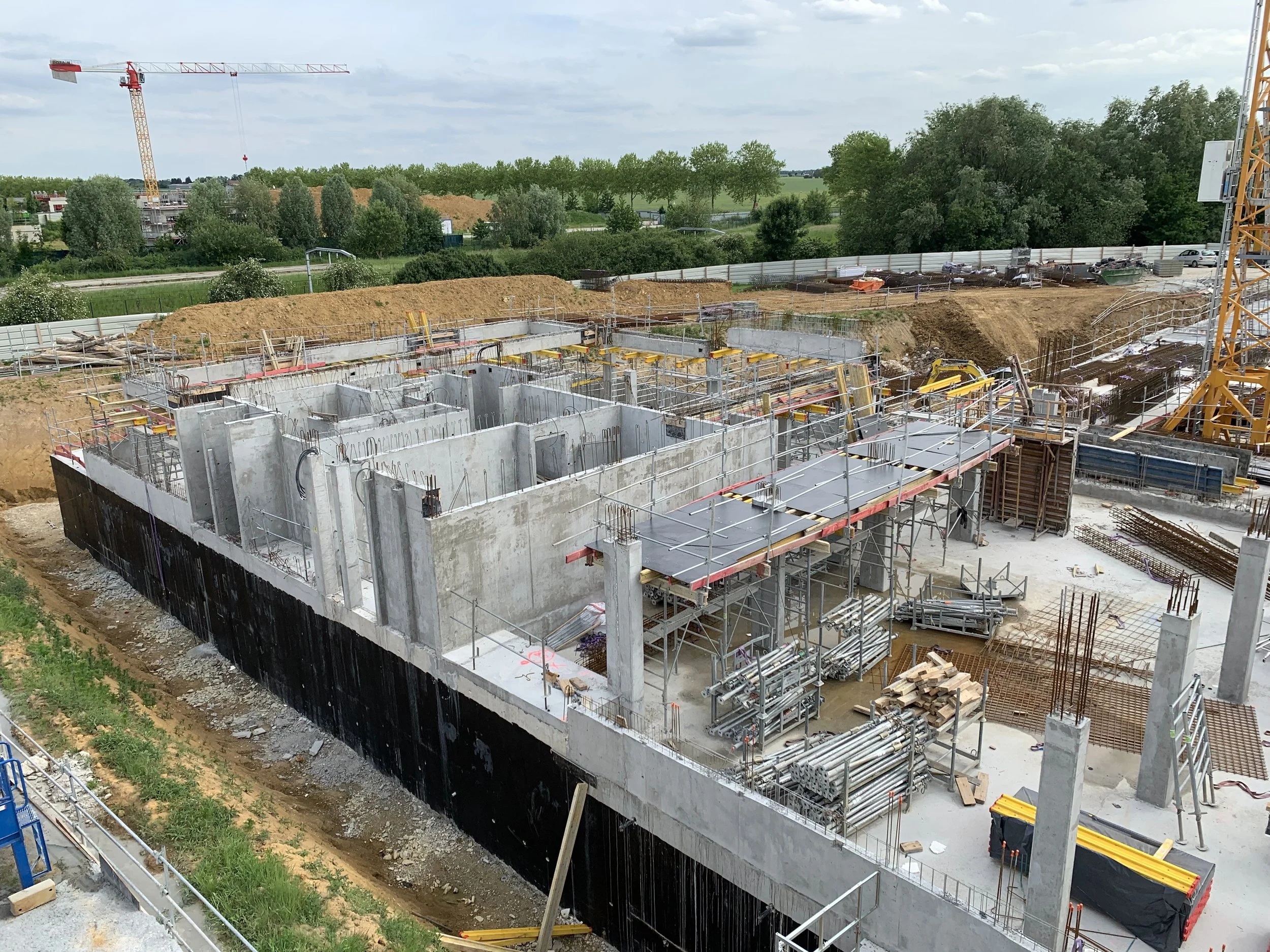 Elévation des murs du hall du bâtiment A