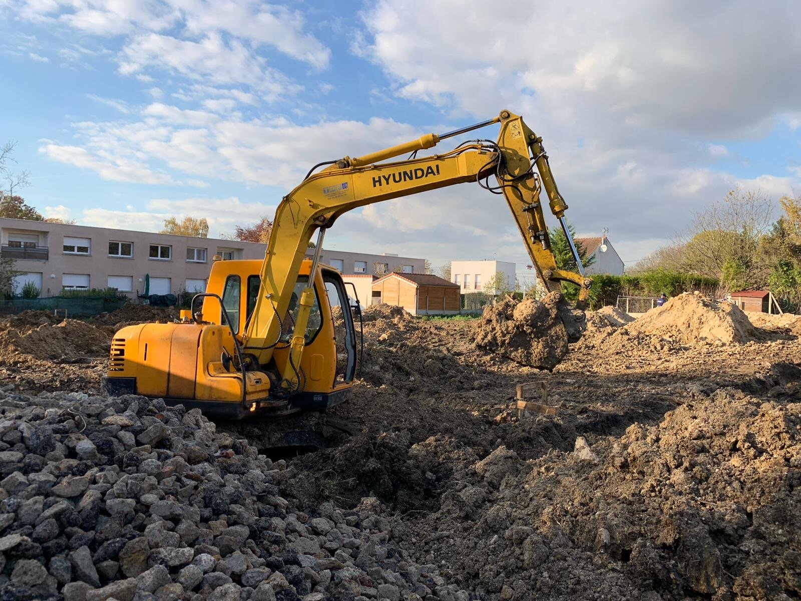 Réalisation des fouilles pour fondation