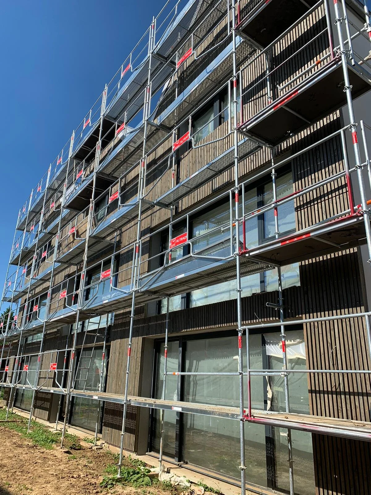 Mise en place du bardage bois