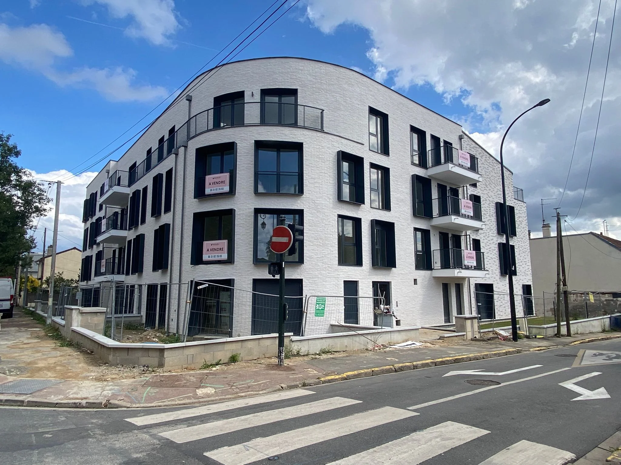 Achèvement des murets de clotures