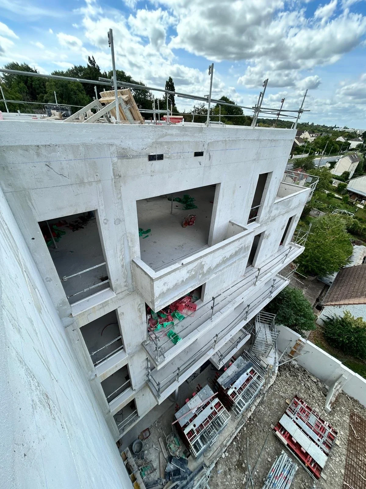 Achèvement du gros oeuvre