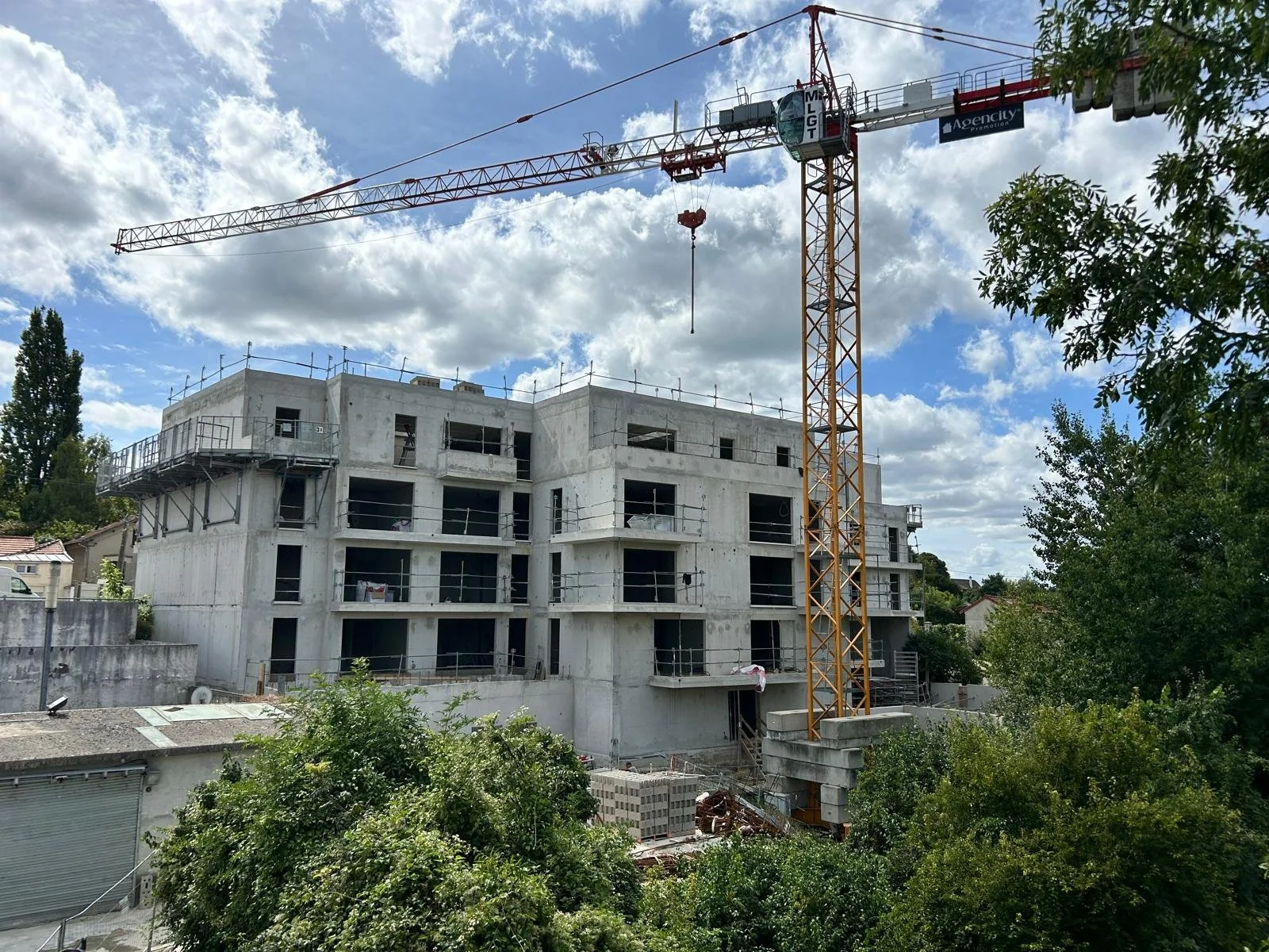 Achèvement du gros oeuvre