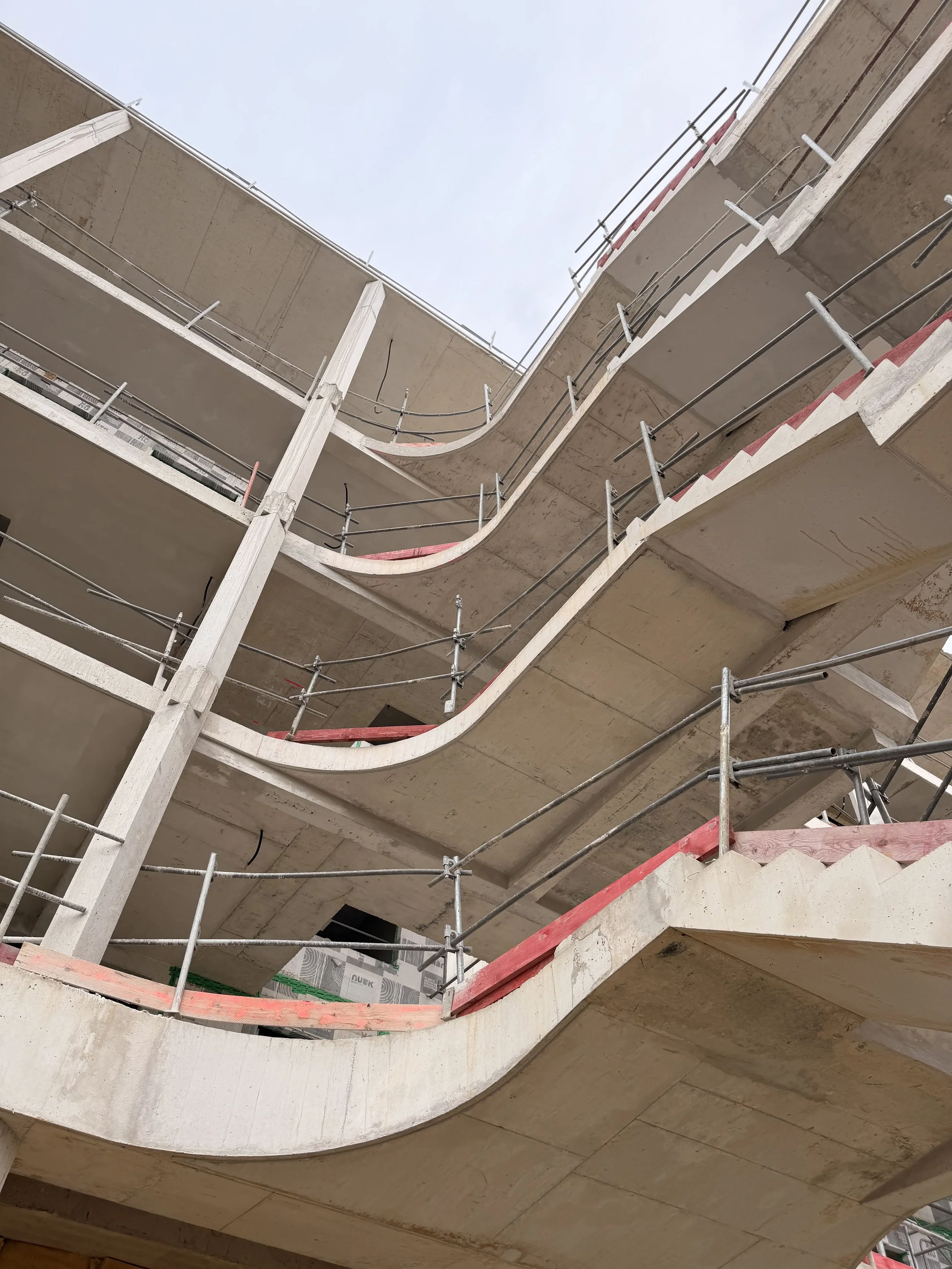 Escaliers extérieurs de la résidence