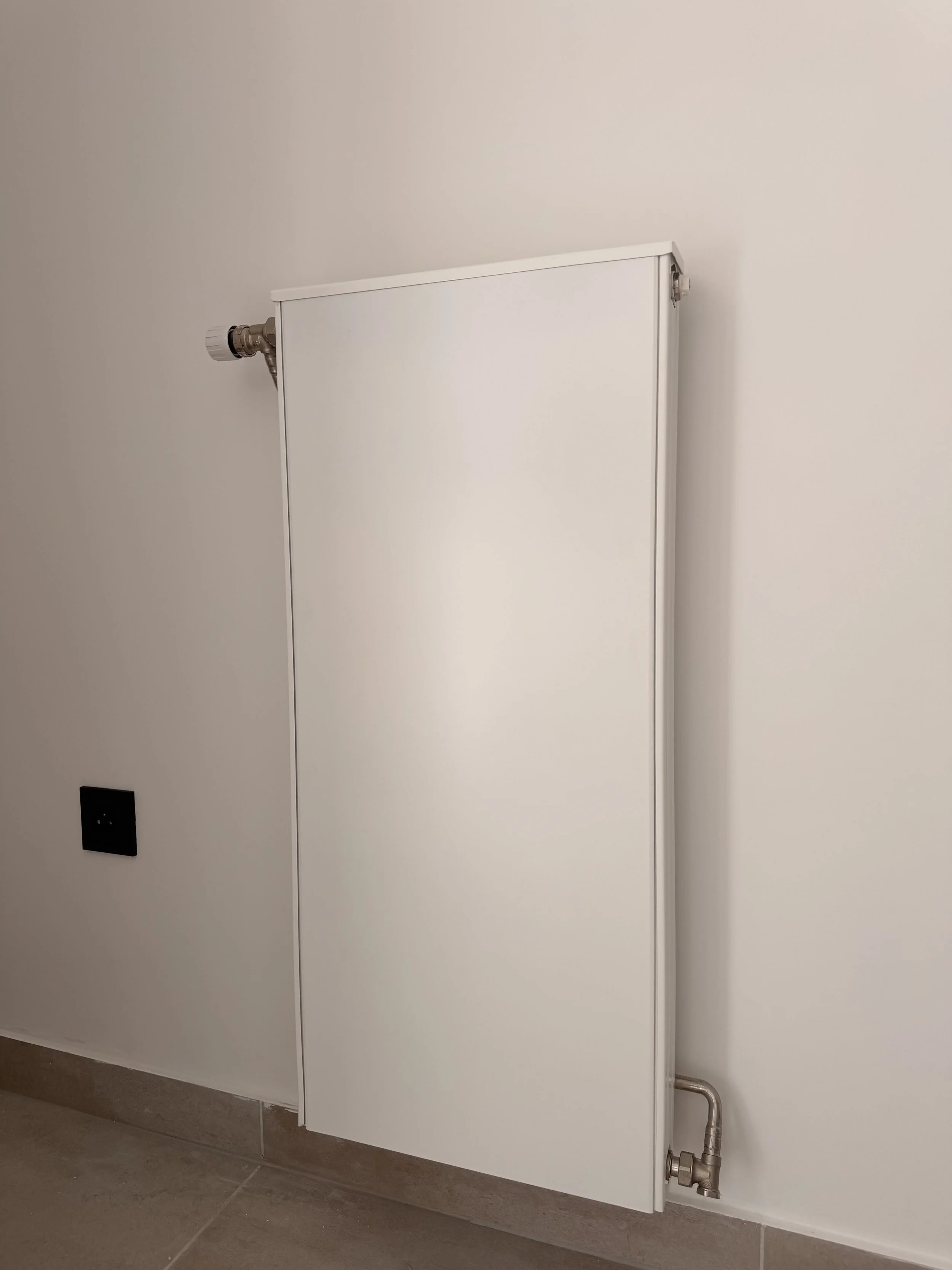 Radiateur avec surface plane