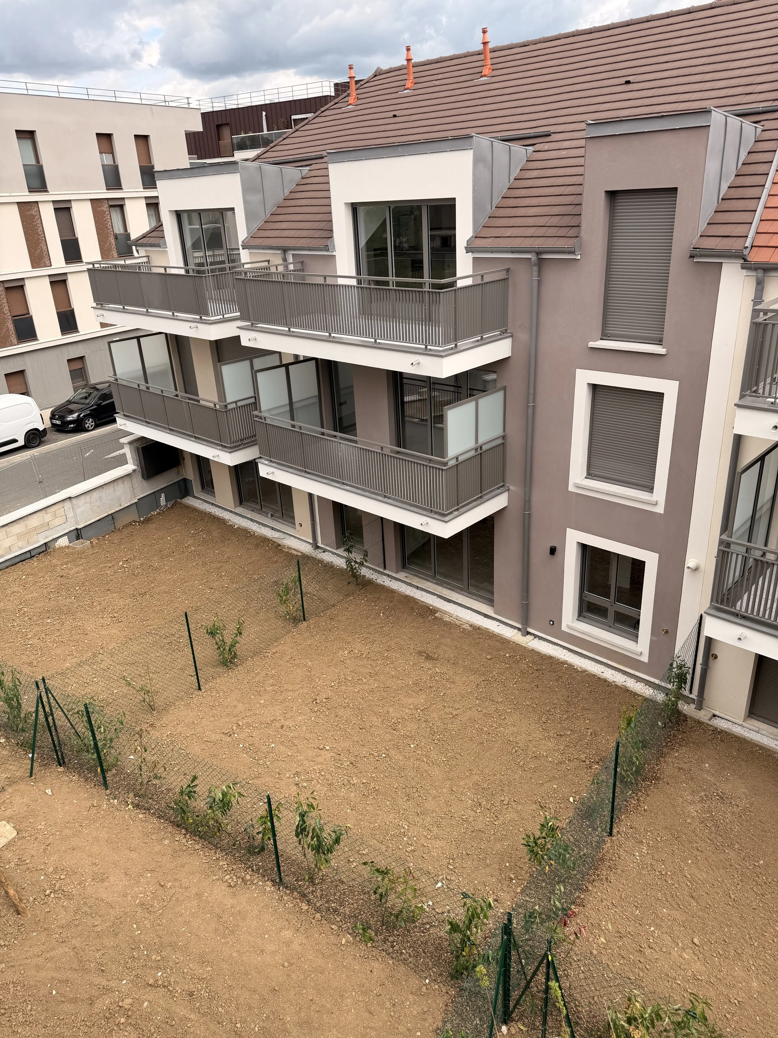 Achèvement des jardins privatifs