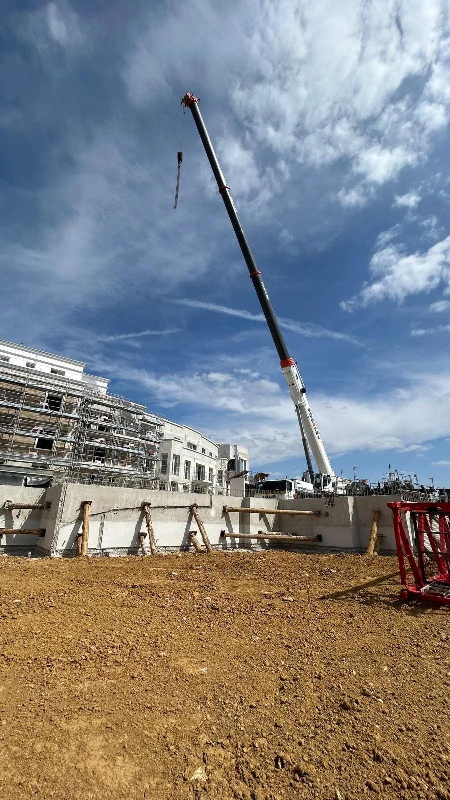 Pose de la grue en cours