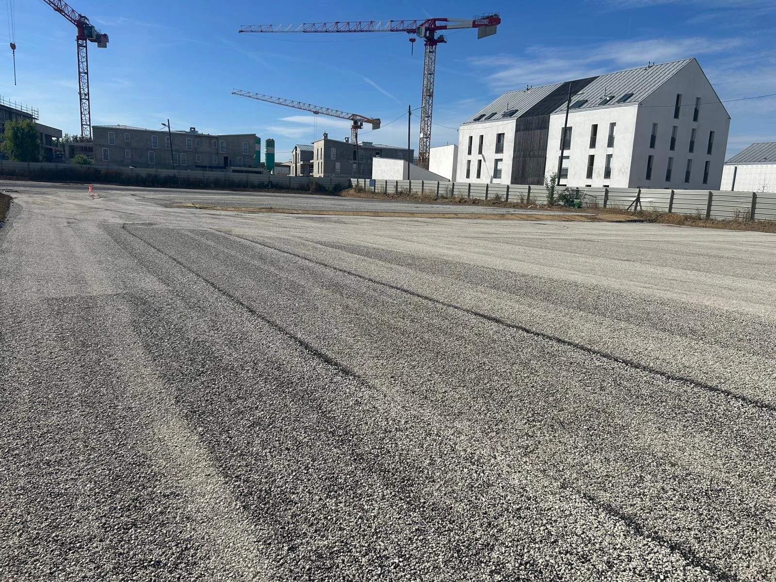 Traitement à la chaux des plateformes