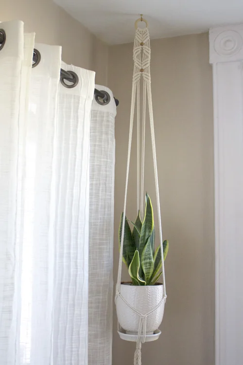 Floral-Plant-Hanger.jpg