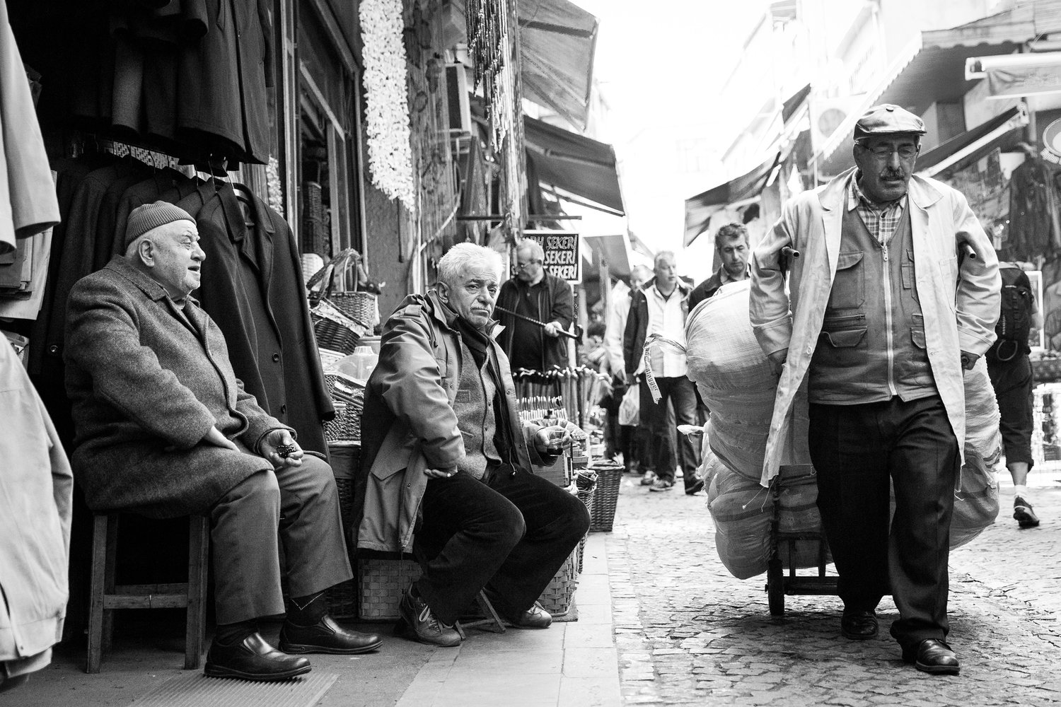 istanbul_hasircilar-cad-market-street-area-1017-two-old-men-look-on.jpg