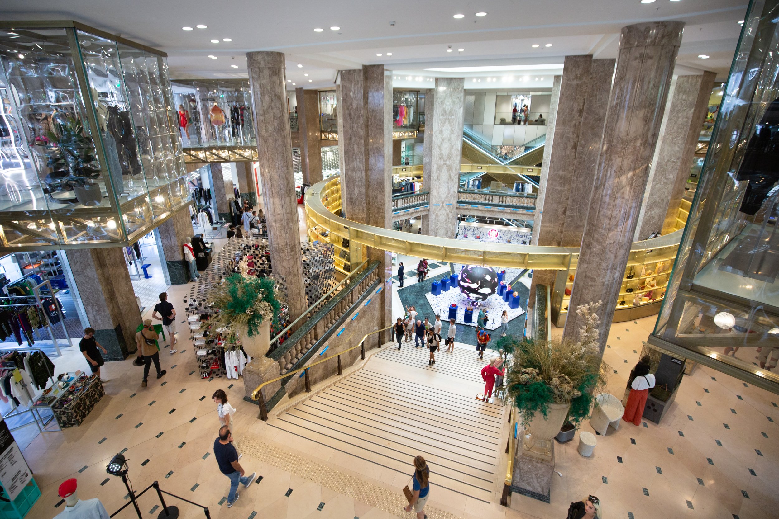  architecture-of-paris-mall-interior 