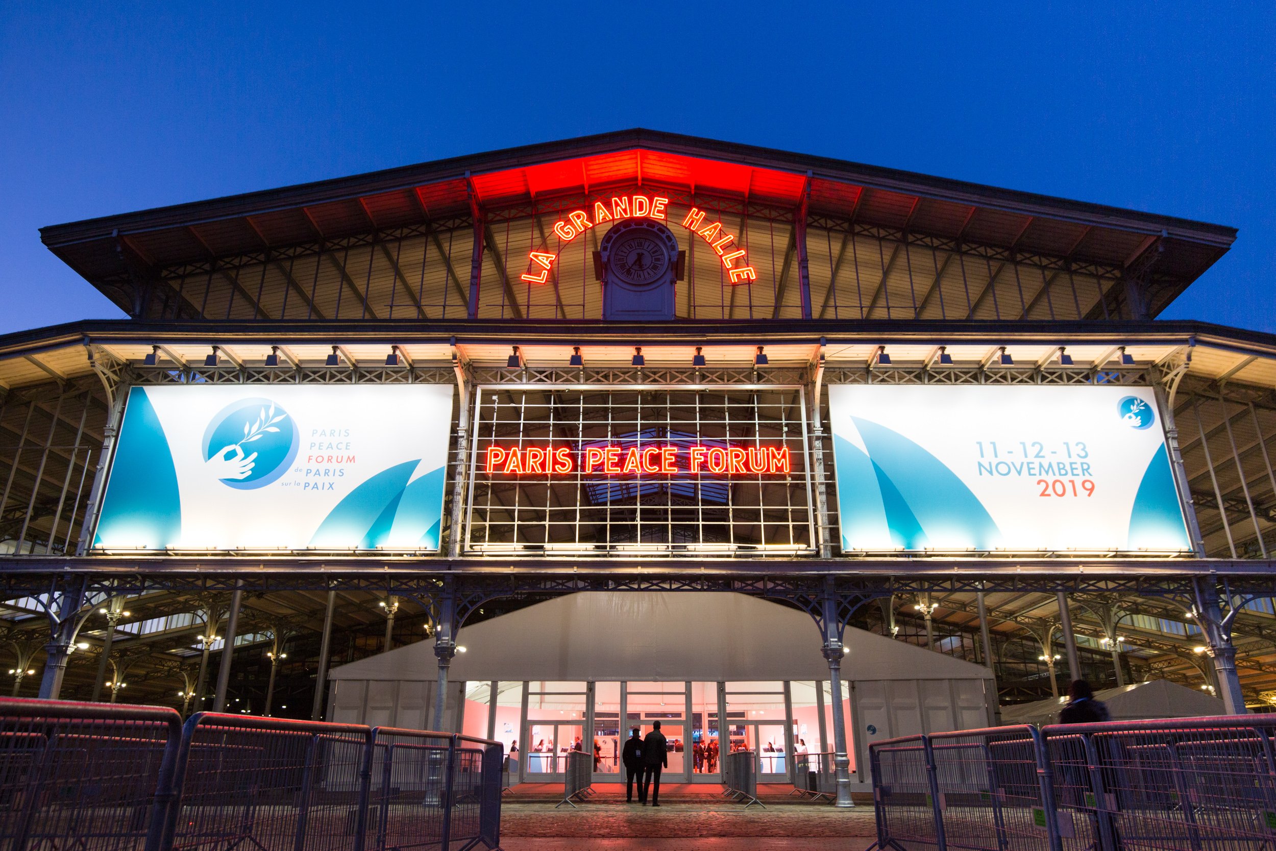  la-grande-halle-during-paris-peace-forum 