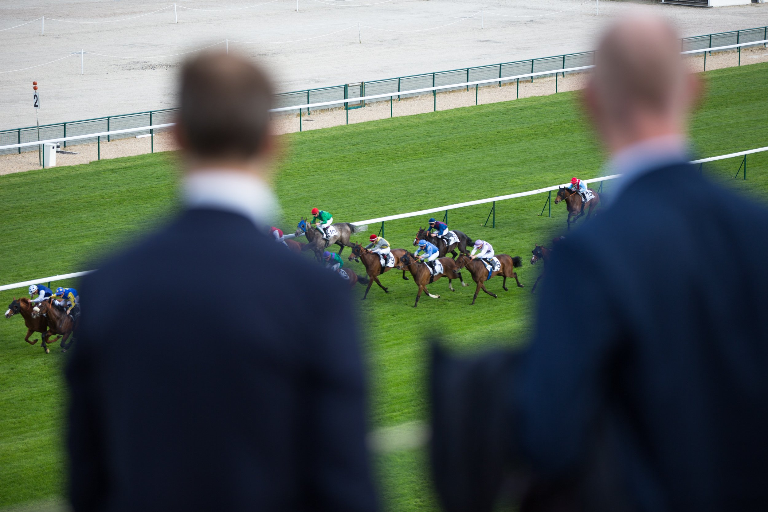  day-out-at-the-paris-horseraces 