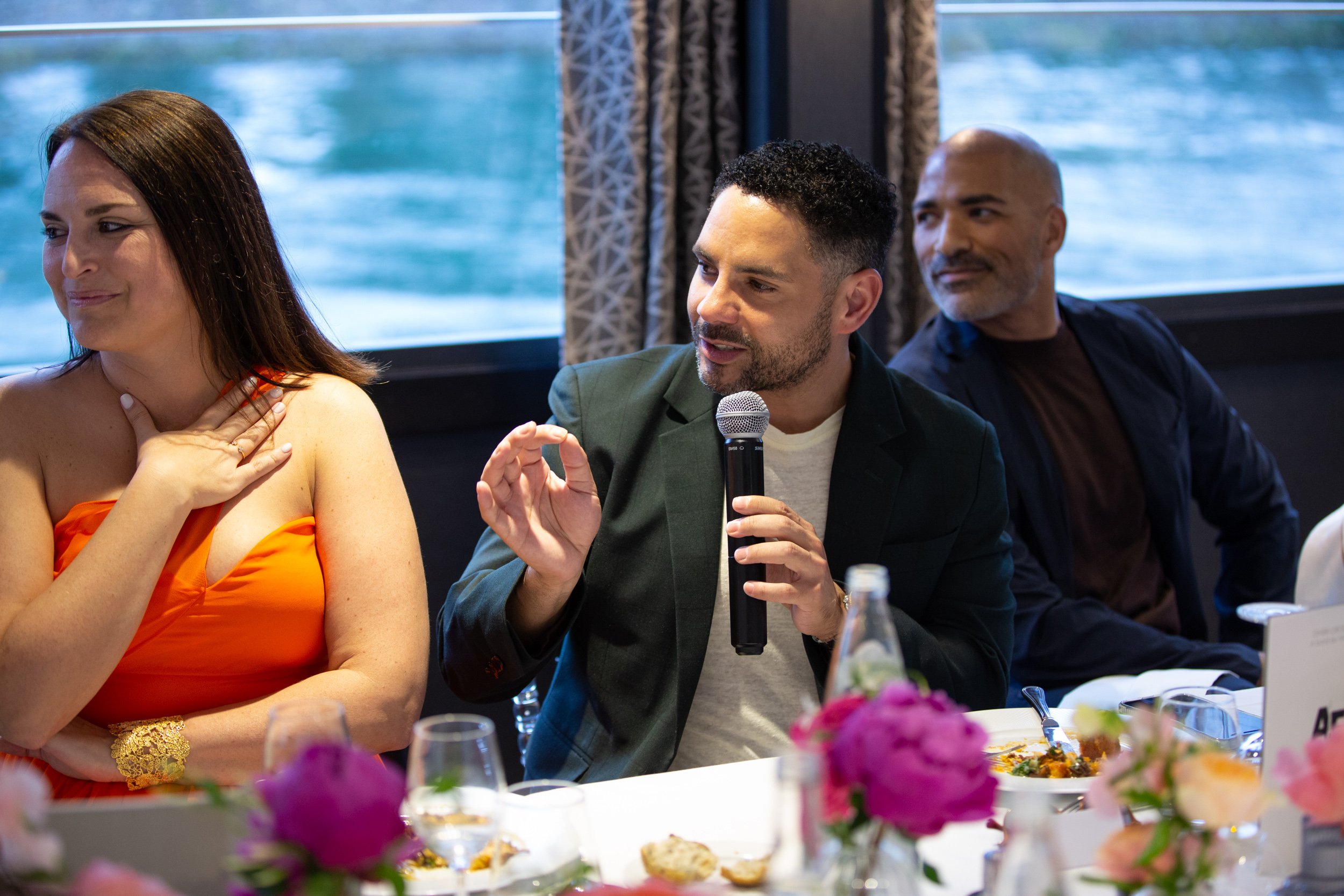  speech-during-eiffel-tower-boat-tour 