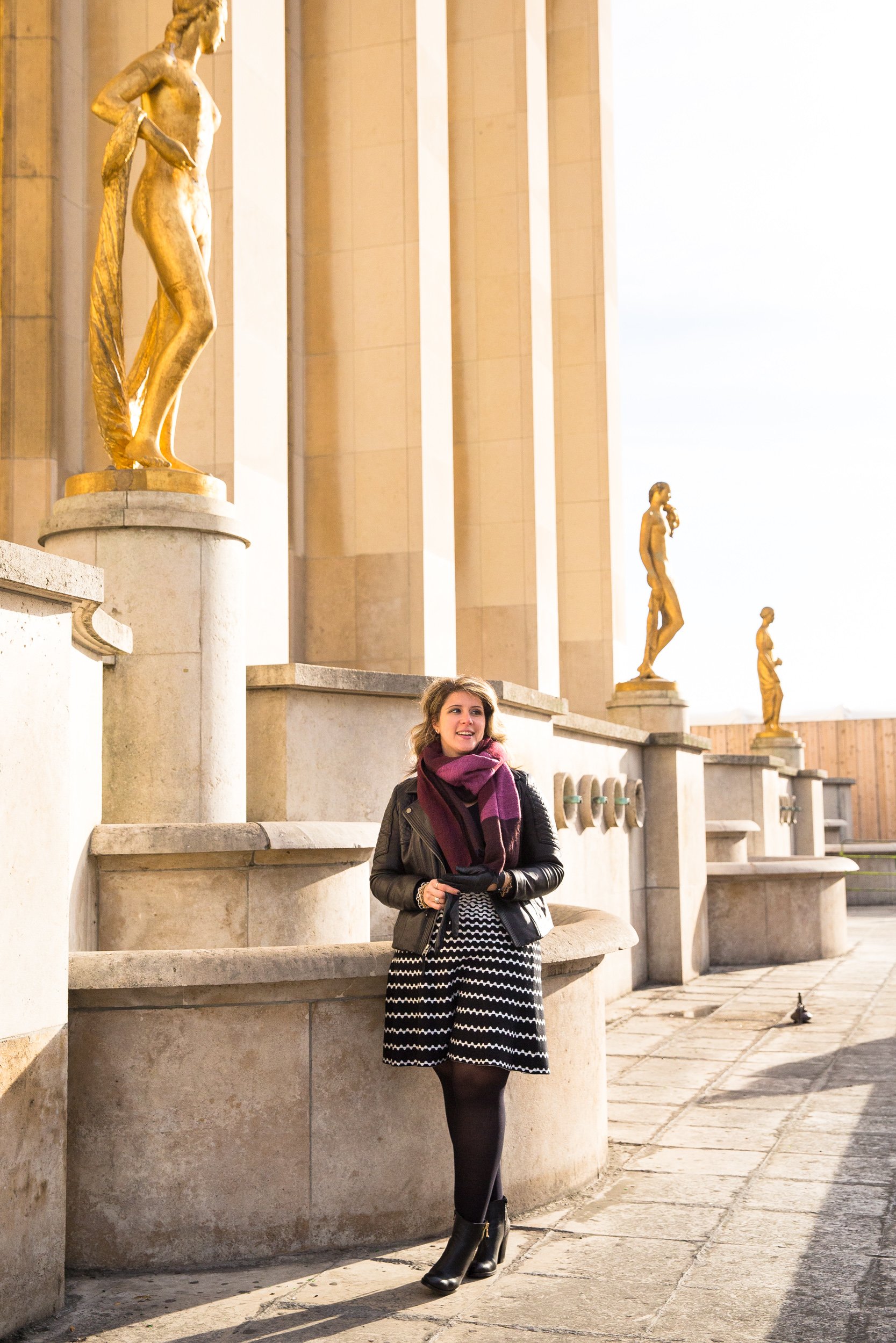  tourist-photo-shoot-at-trocadero 