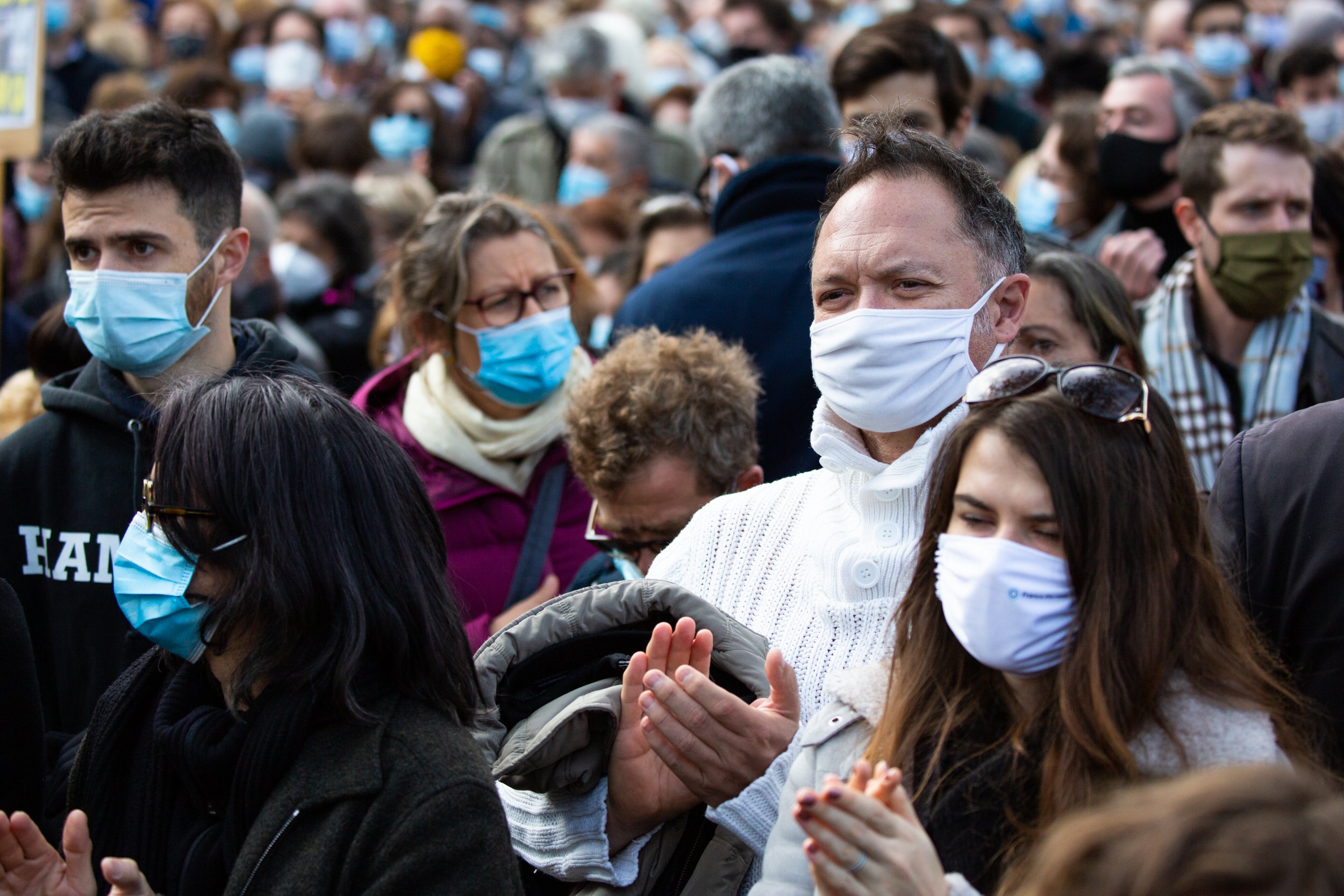  demonstration-near-republique-plaza 