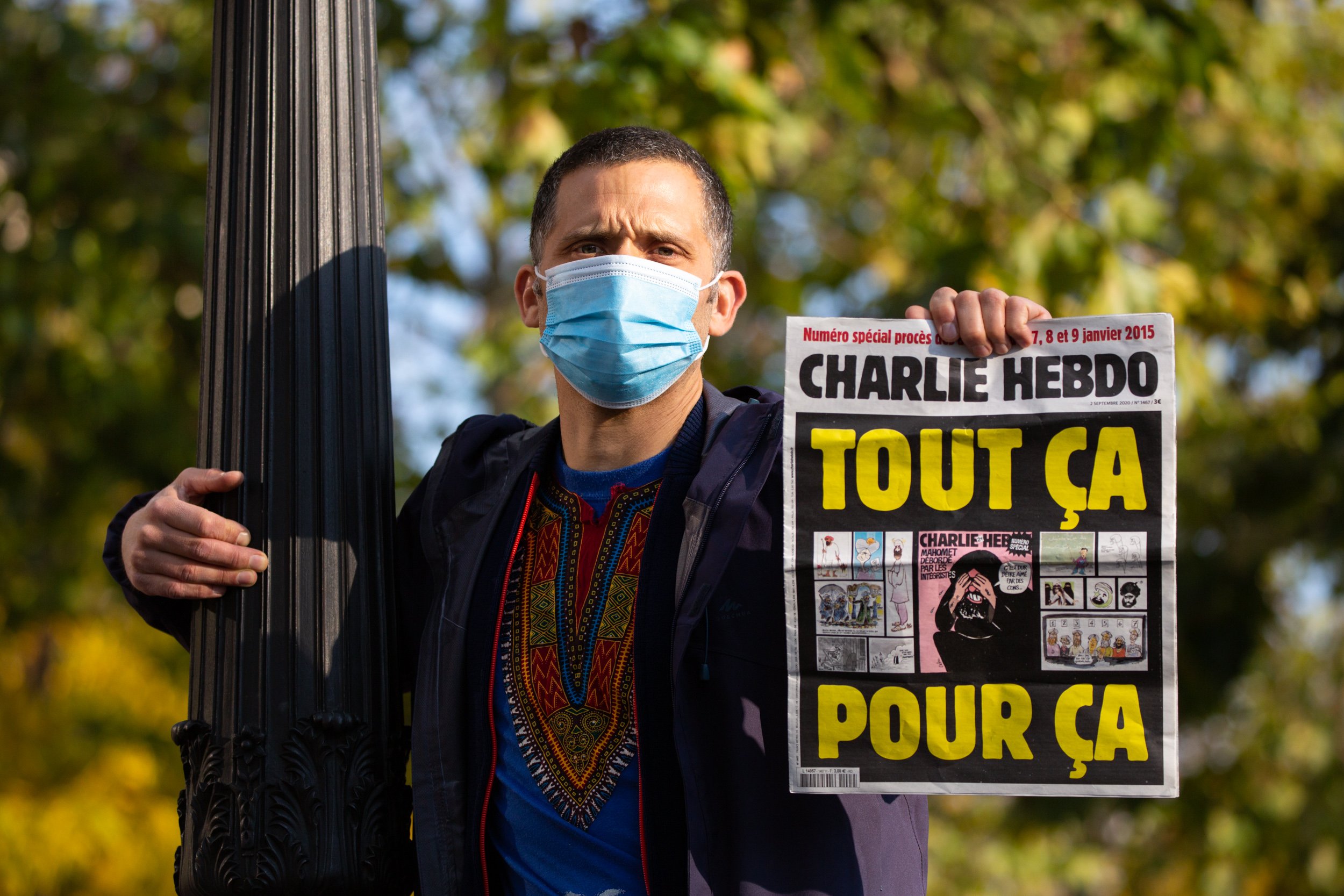  closeup-of-demonstrator-at-paris-manifestation 