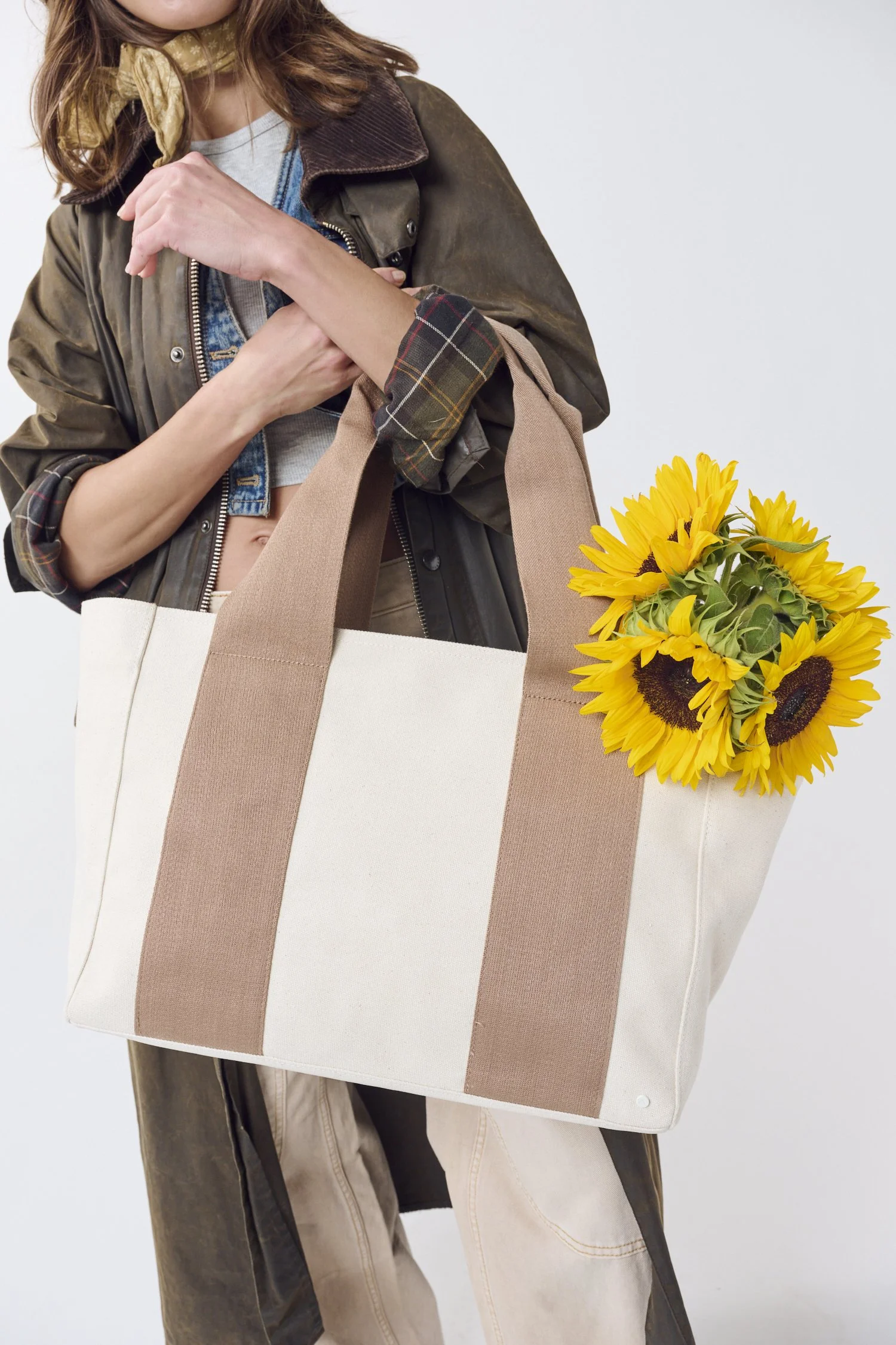 StateBags_FallWinter_Shot18_029.jpg
