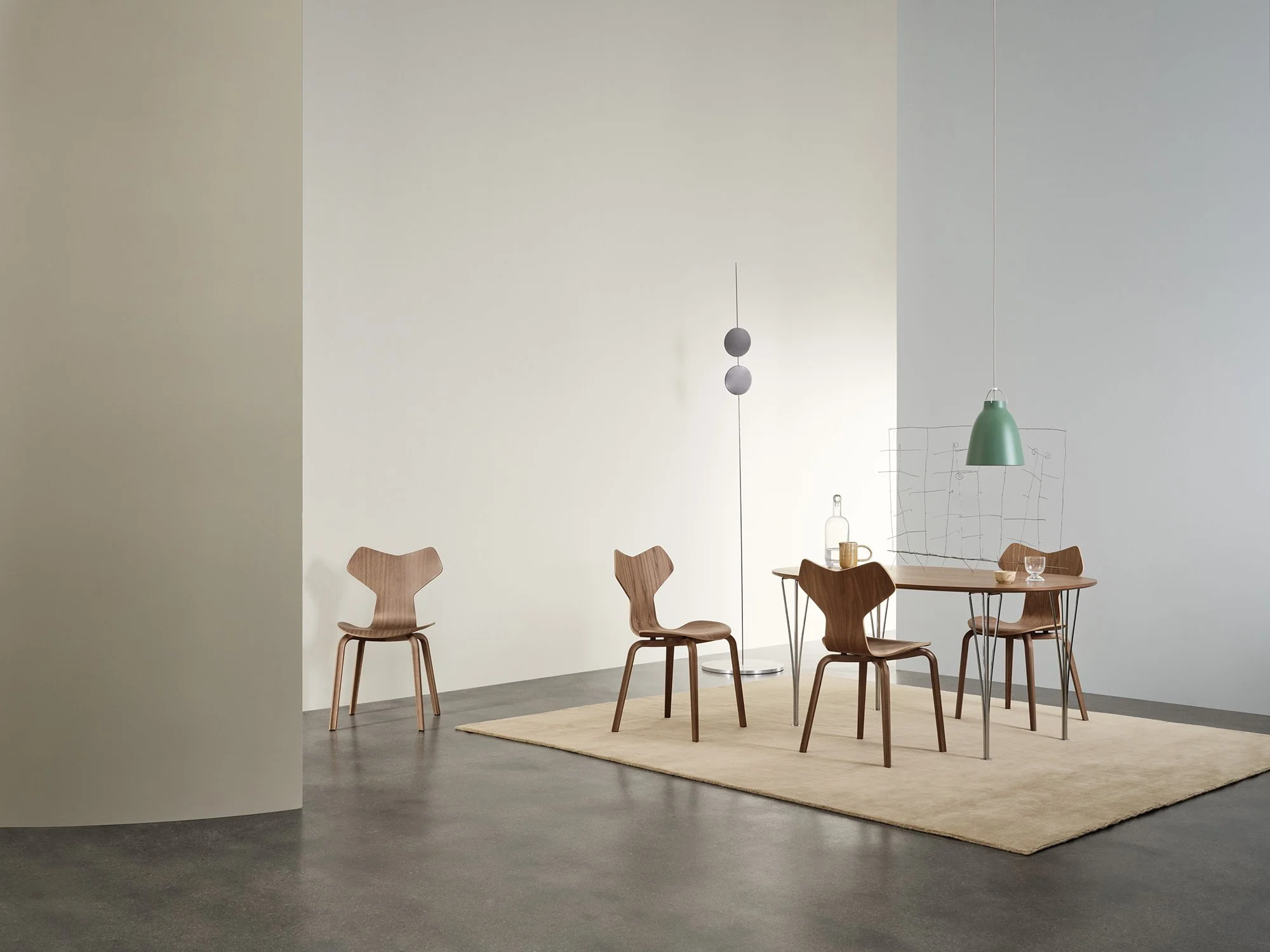 Fritz_Hansen_Grand_Prix_styling Sofie Brunner_Photo Enok Holsegaard 08.jpg