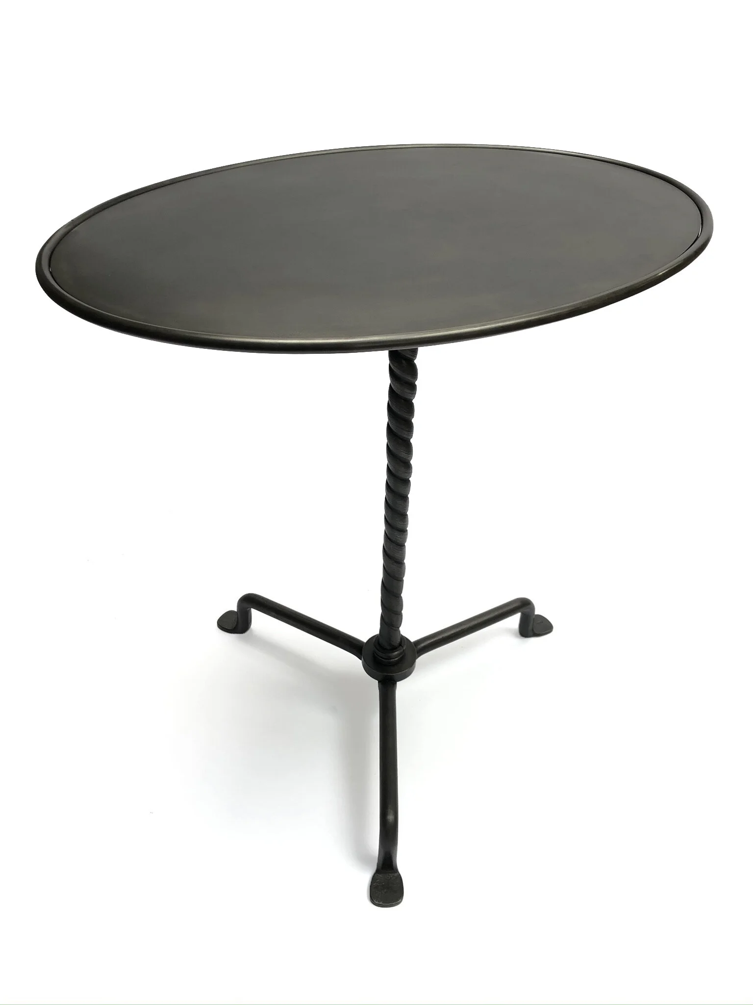 ovaltable1_2020.jpg