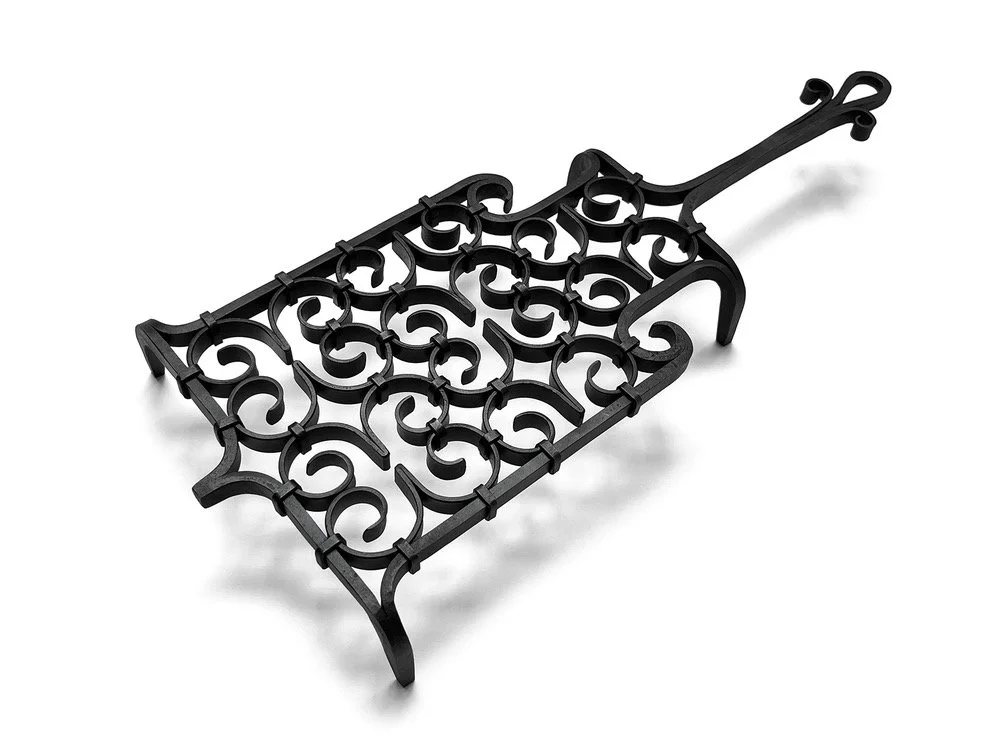 heirloom trivet.jpeg