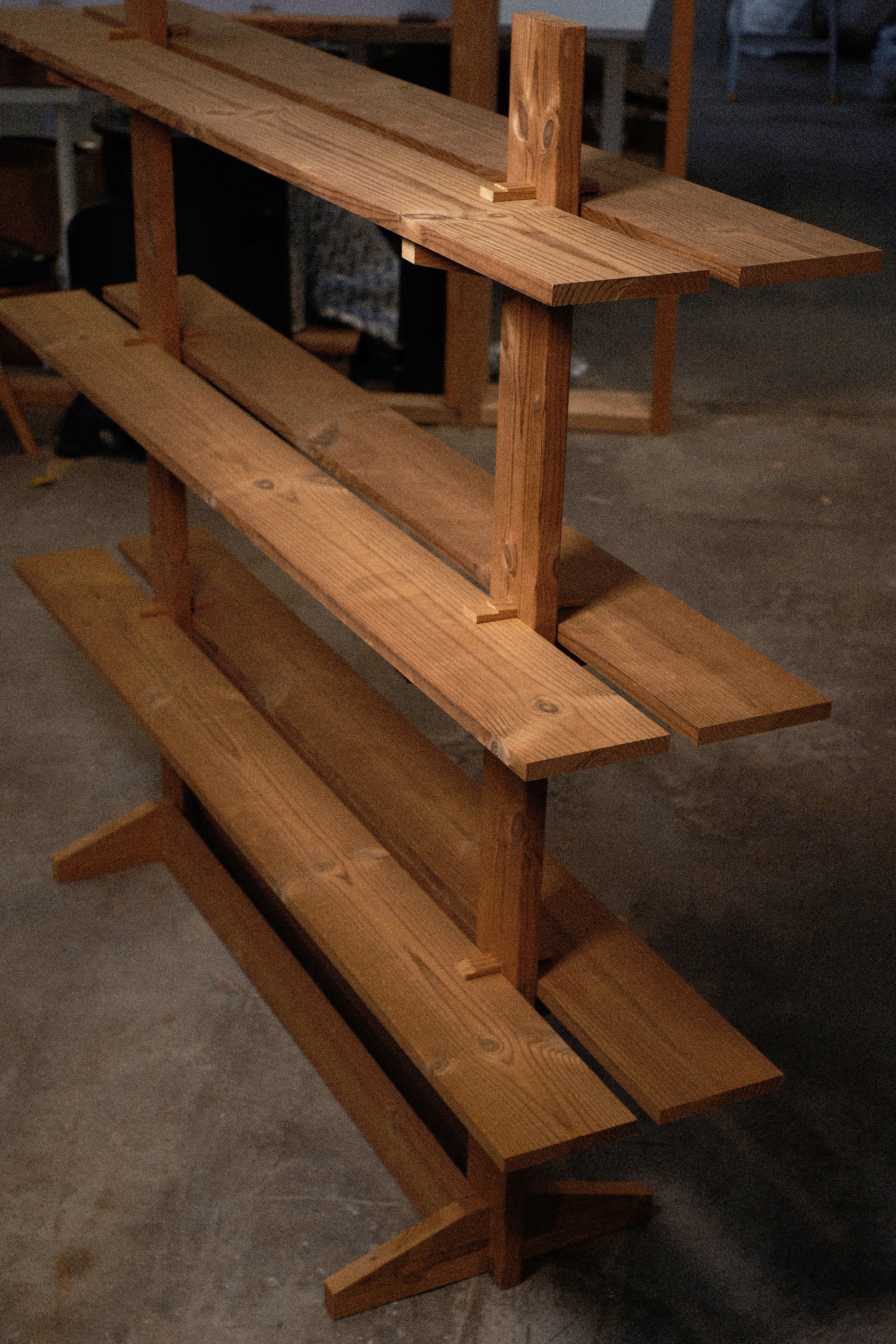 Wedge shelf