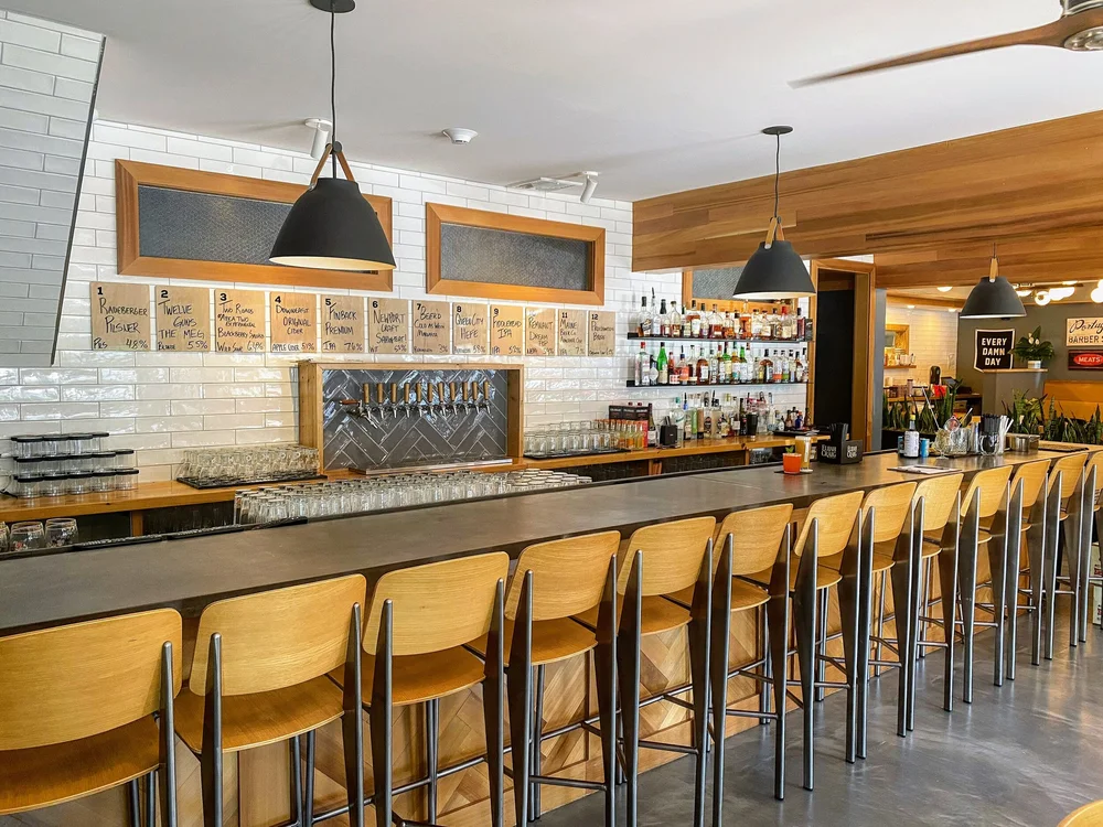 Chomp Kitchen and Drinks | Burgers, Sandwiches, Beer
