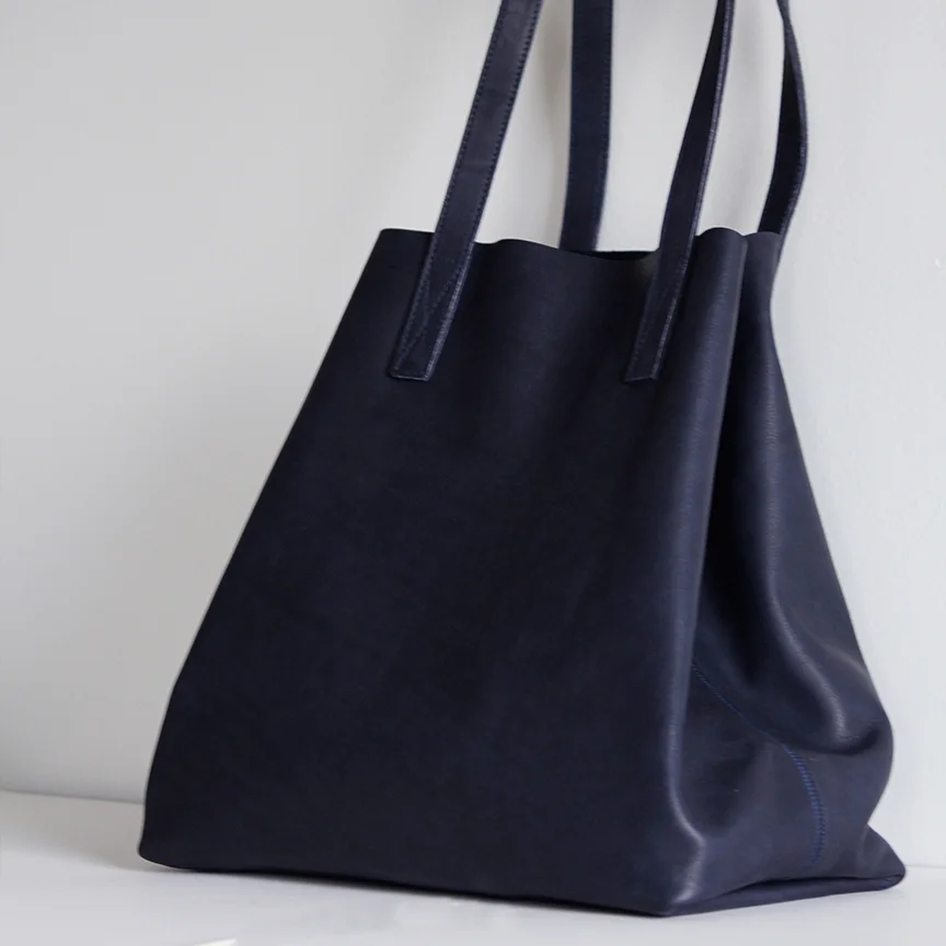 KarmoCityTote_INK2.jpg