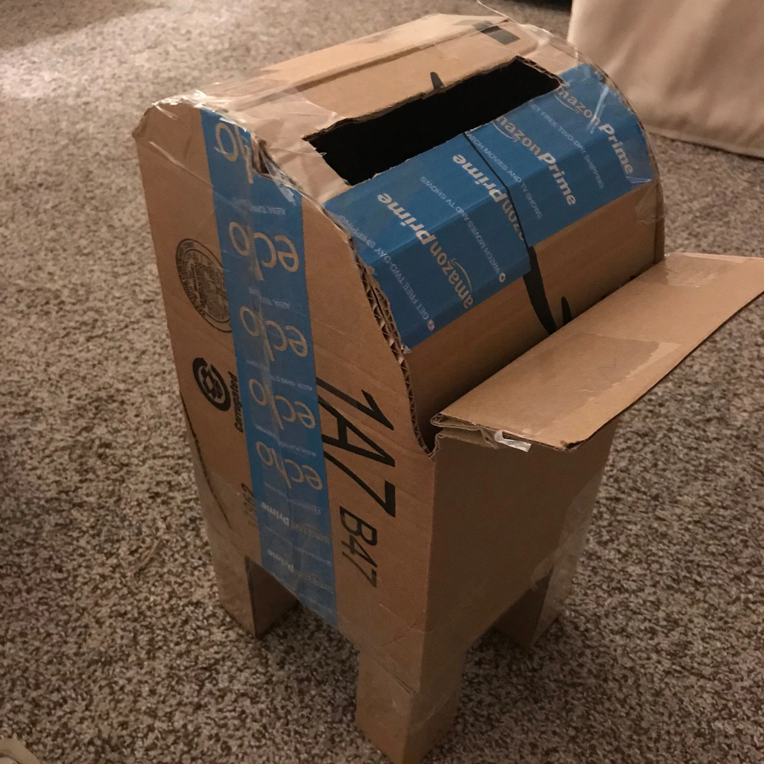 When your work comes home… clearly Sara is rubbing off on me and my intrigue with mailboxes has become a thing. I had to make my own!