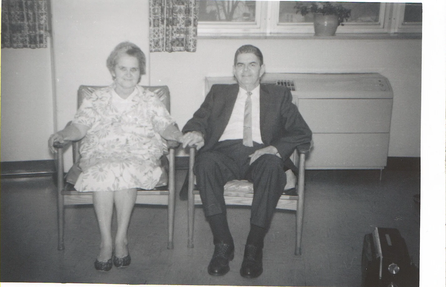 Vallie and Carl, Clay County hospital 1965.jpg