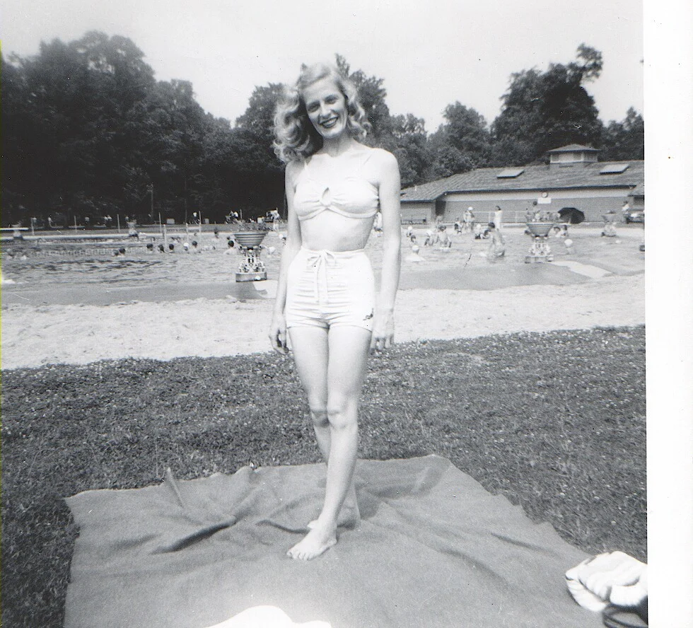 Linda summer 1948.jpg