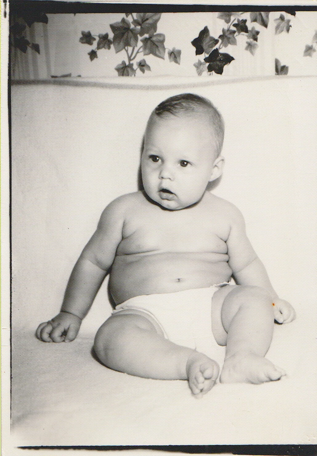 Mark 6 months old July 1953.jpg