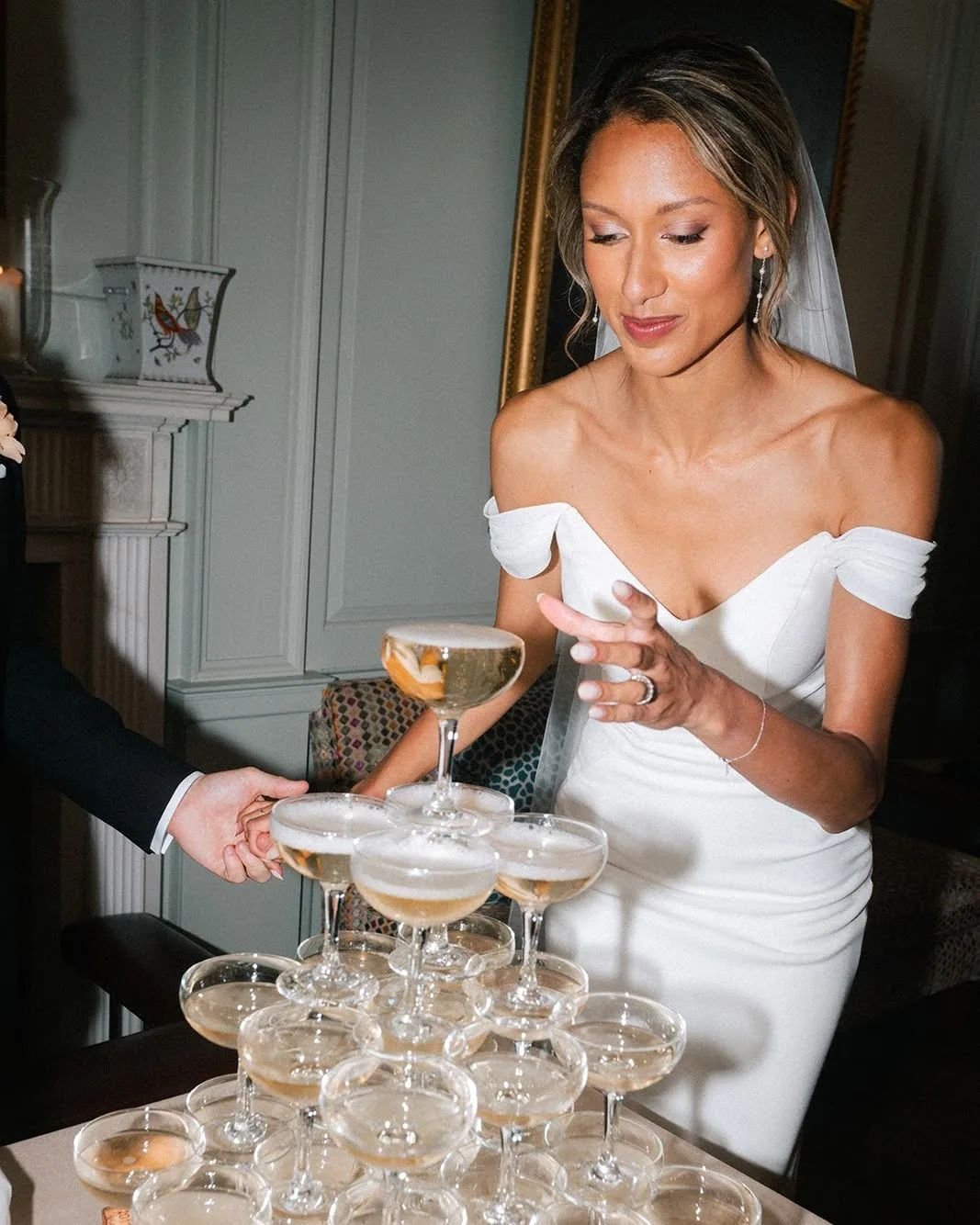 A champagne tower is always a good idea 🥂🍾
Believe it or not, this is a real wedding and not an extremely high-fashion editorial! Shot by the wonderful @rebeccareesphotography 📷
I loved being a part of this stunning wedding alongside my babe @ro.h