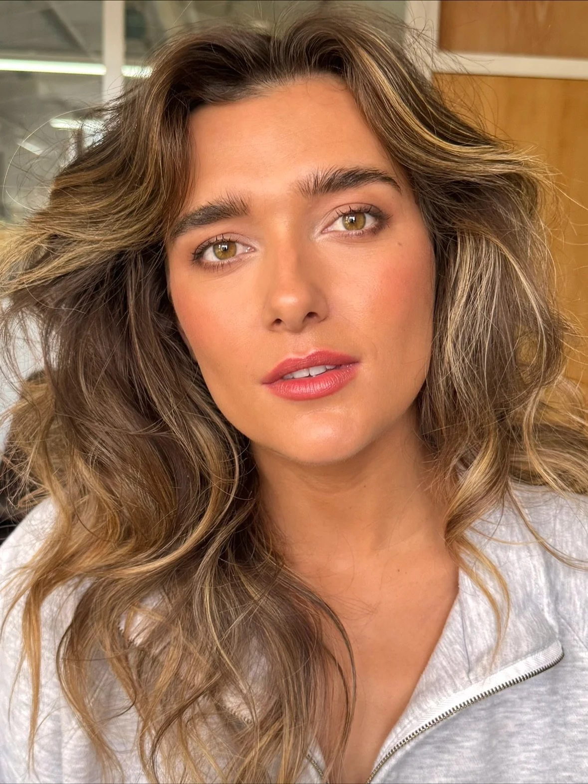 Spring days shooting with absolute babes are the BEST ✨ 
A simple, glowy makeup for @indiarosefin ❤️
This was a jewellery shoot for @silver_origins so I had keep the makeup soft to ensure it didn’t overpower the images and the focus remained on