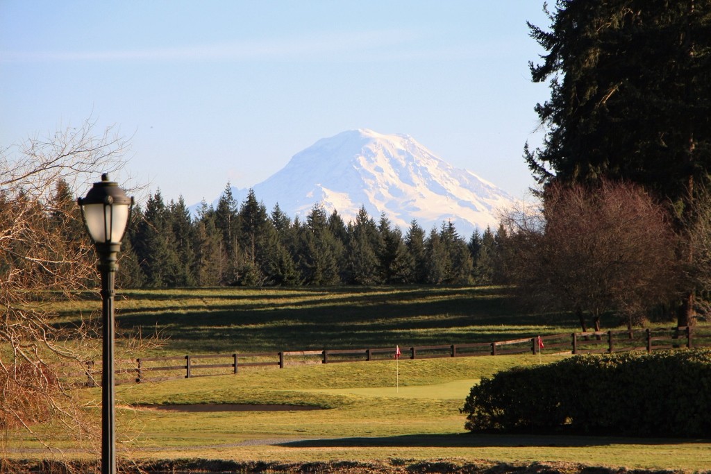 Above: A gorgeous mountain view from the driving range.