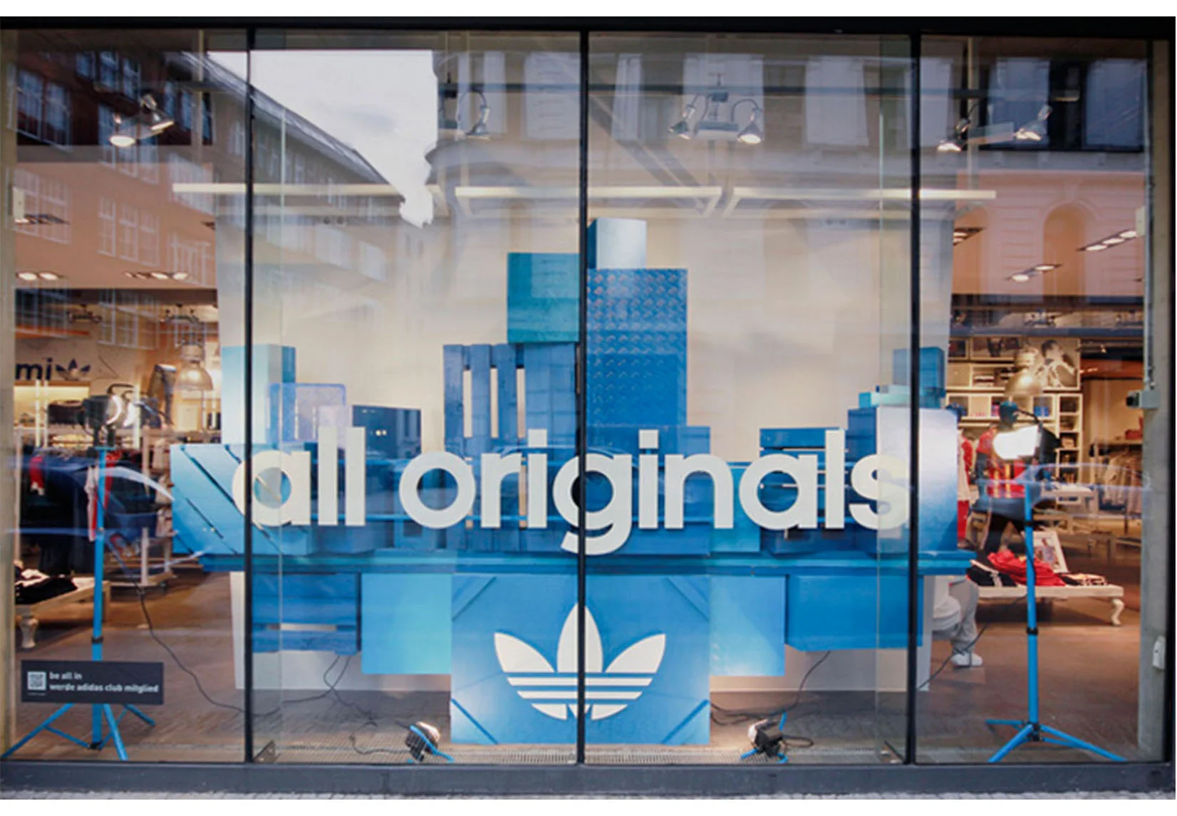 all-in -projects_0016_adidas-all-originals-windows-by-Studio-XAG-Berlin.jpg