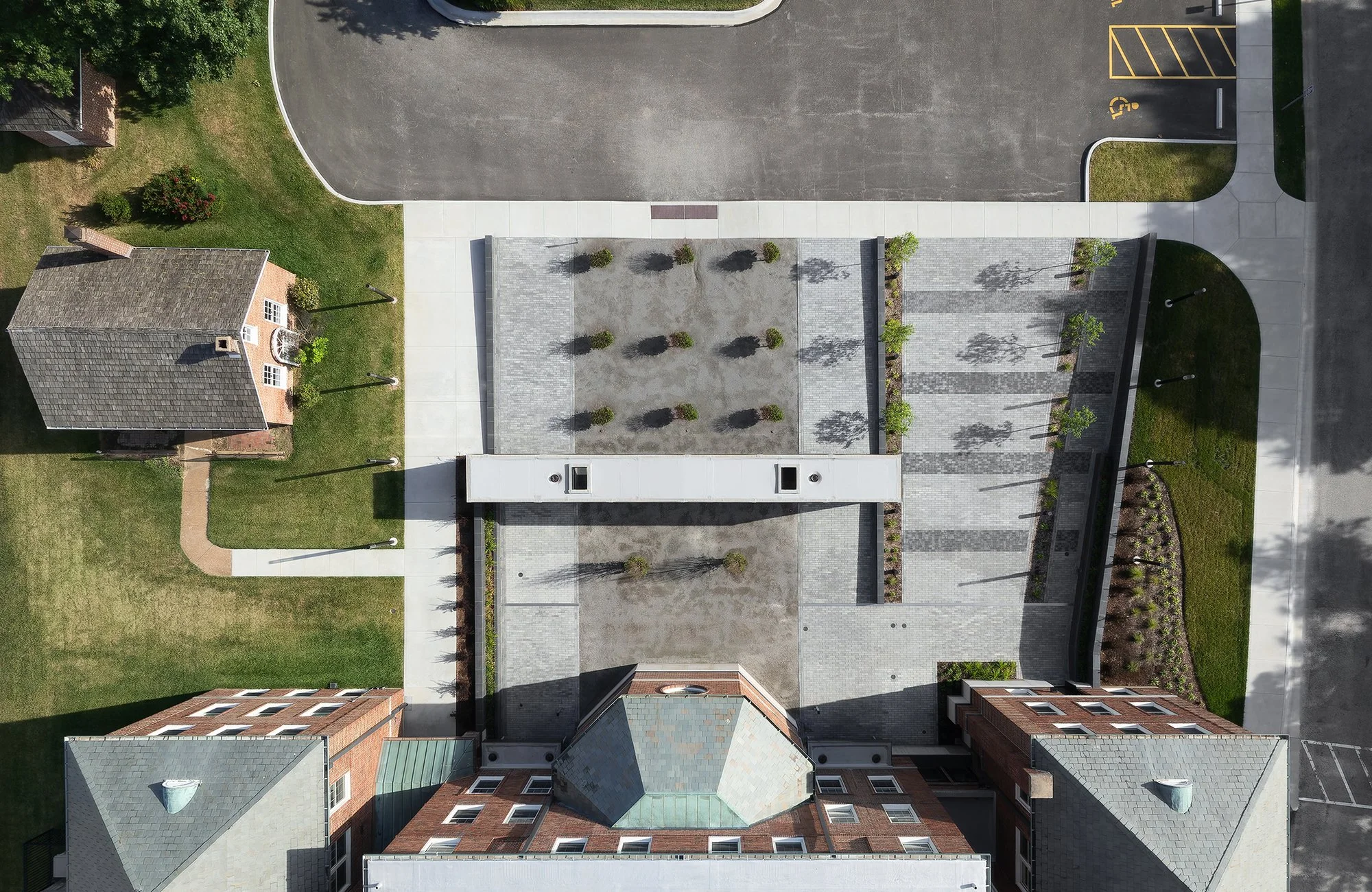 patterhn ives des peres city hall public park landscape plaza.jpg
