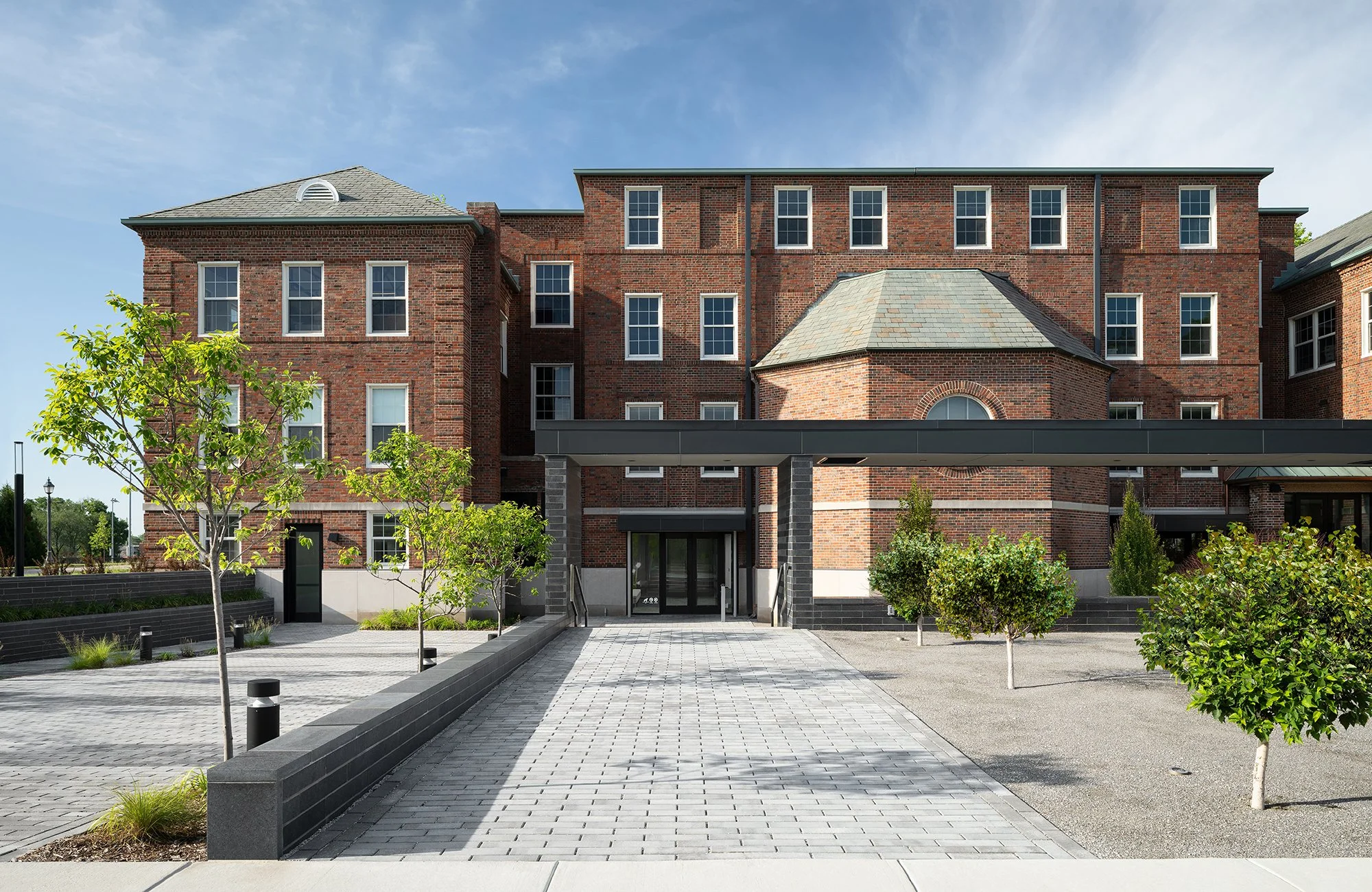 patterhn ives des peres city hall rehabilitation entry elevation.jpg